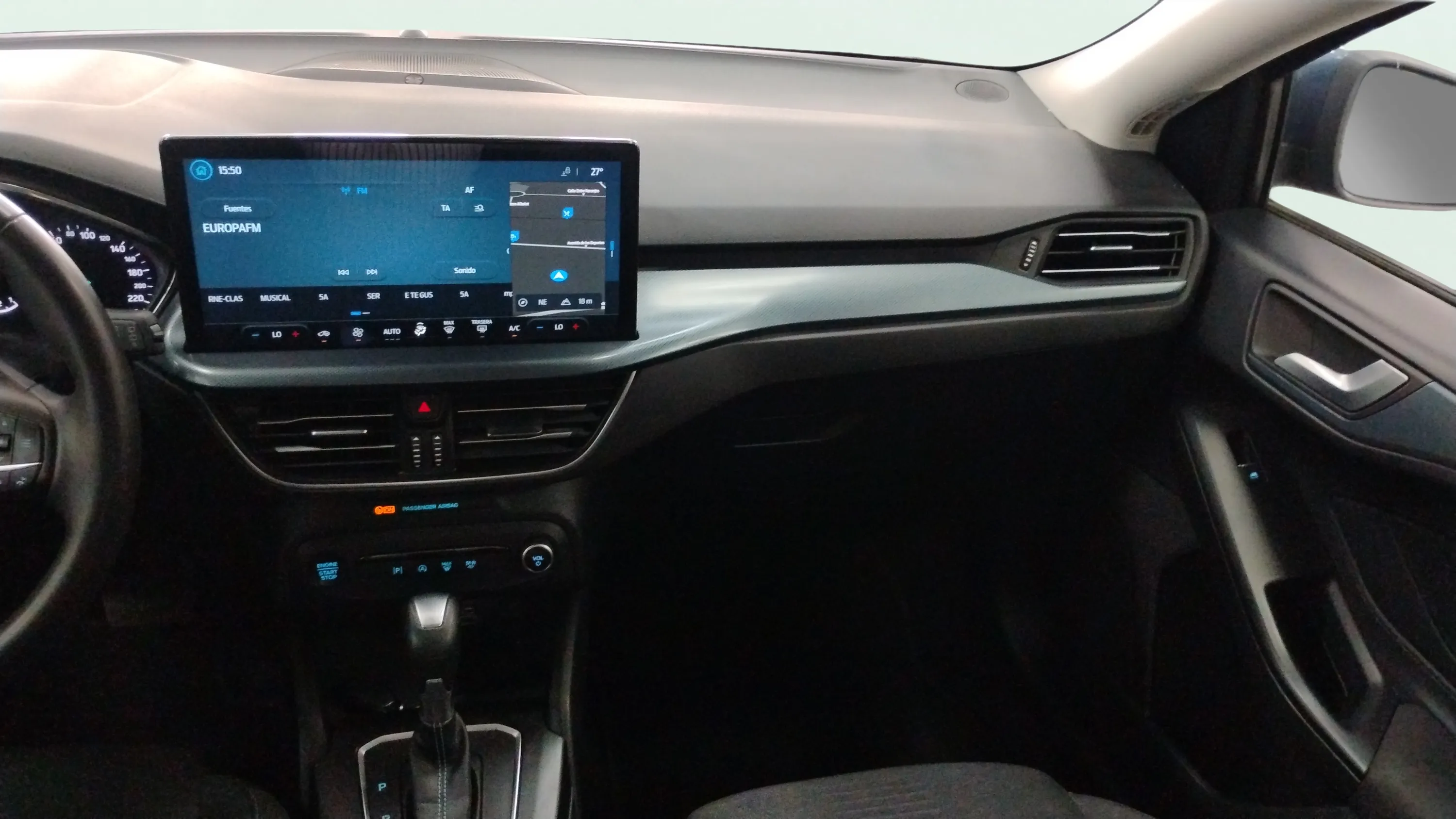Ford Focus 1.0 EcoBoost MHEV Active - foto 14