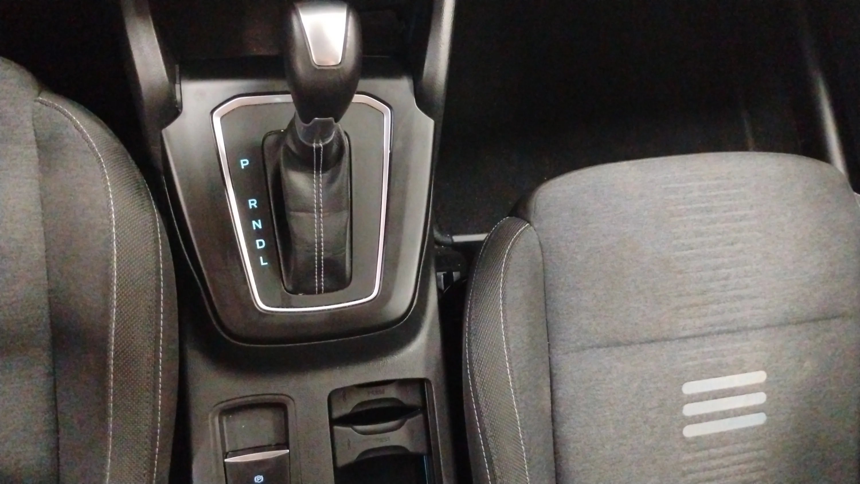 Ford Focus 1.0 EcoBoost MHEV Active - foto 22