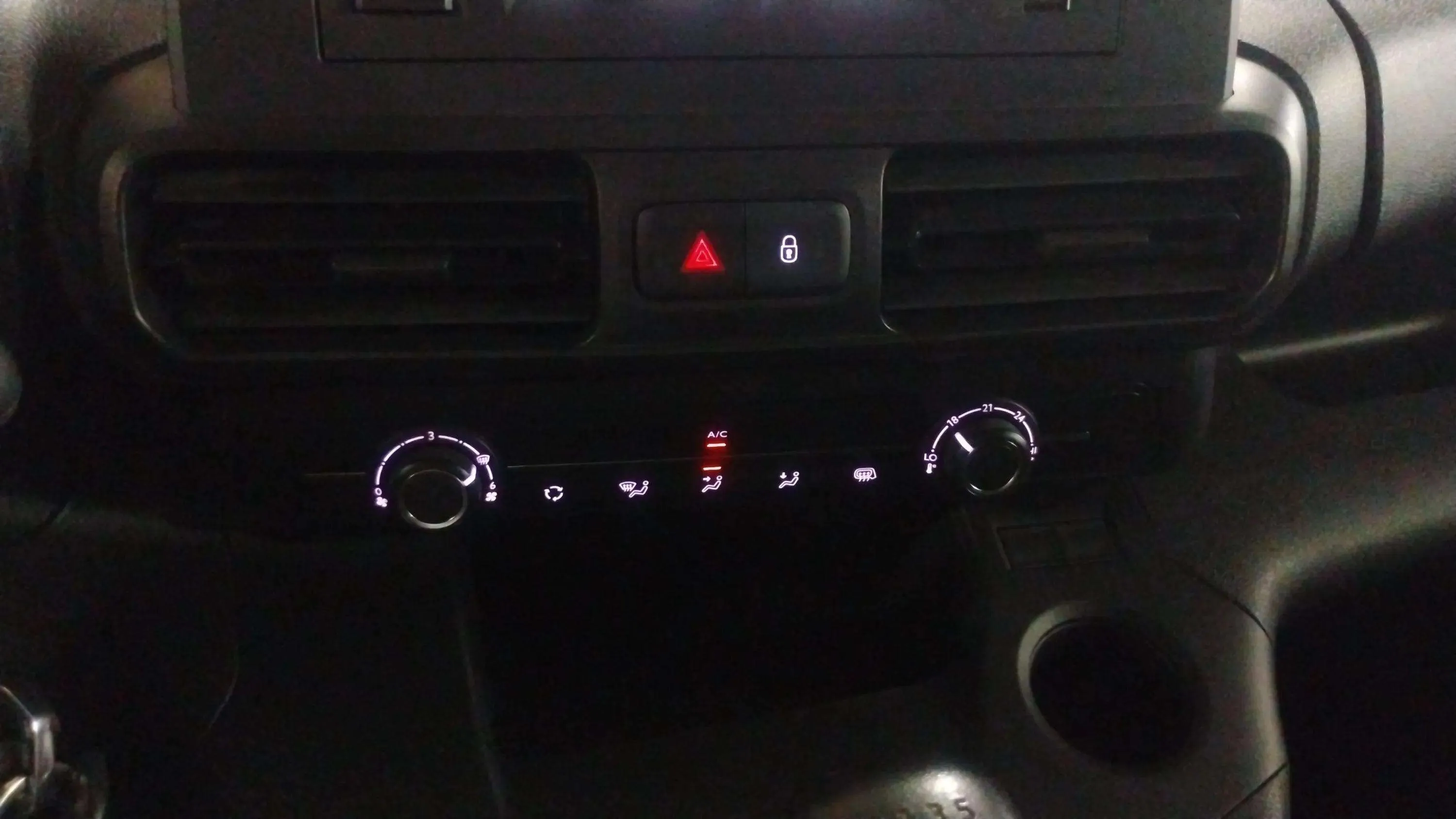 Toyota Proace City 1.5D VX L1 - foto 19