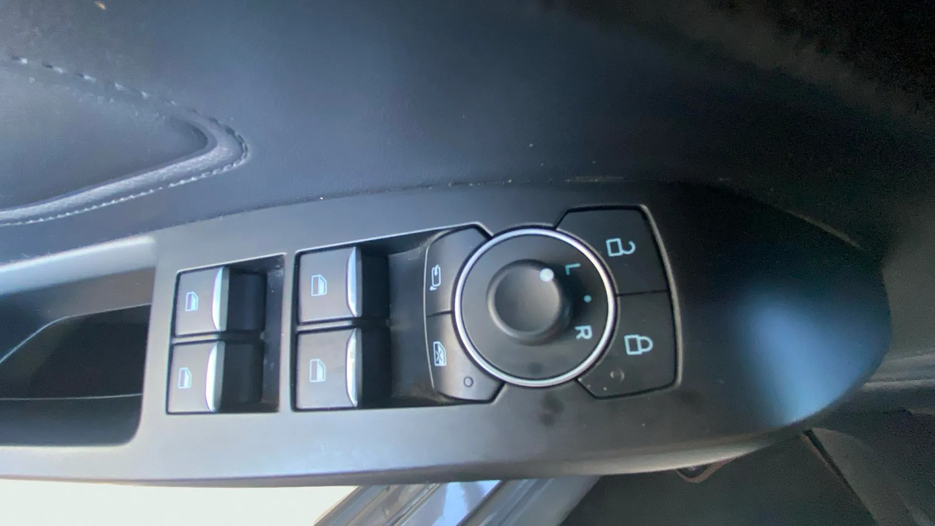 Ford Focus 1.0 EcoBoost MHEV Active Style SIP - foto 21