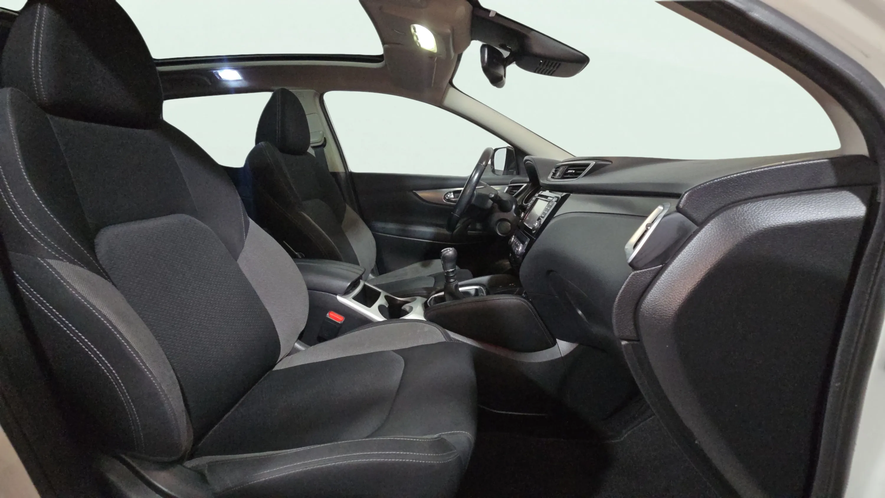 Nissan Qashqai dCi E6D N-Connecta - foto 18