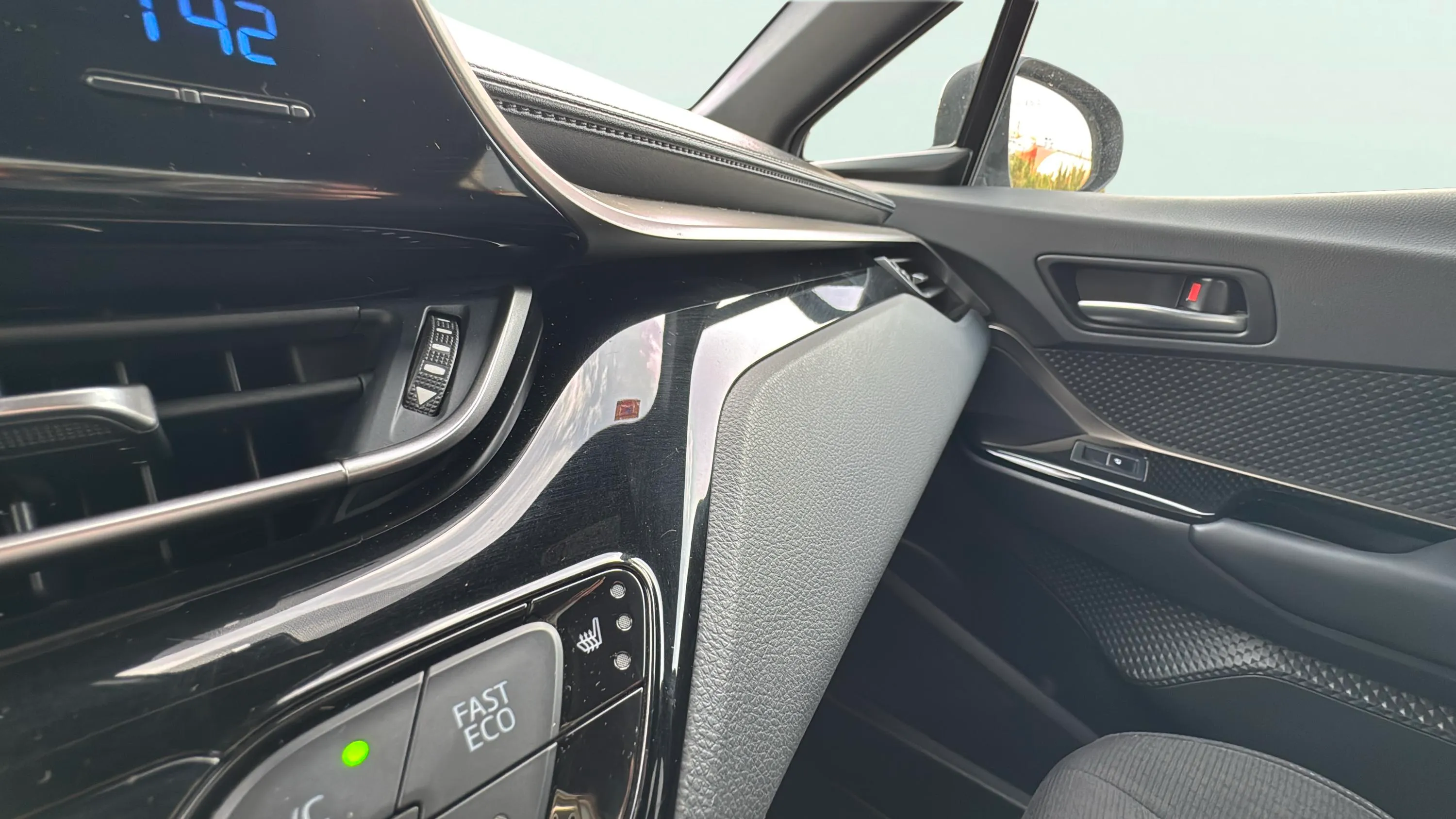 Toyota C-HR 1.8 125H Advance - foto 27