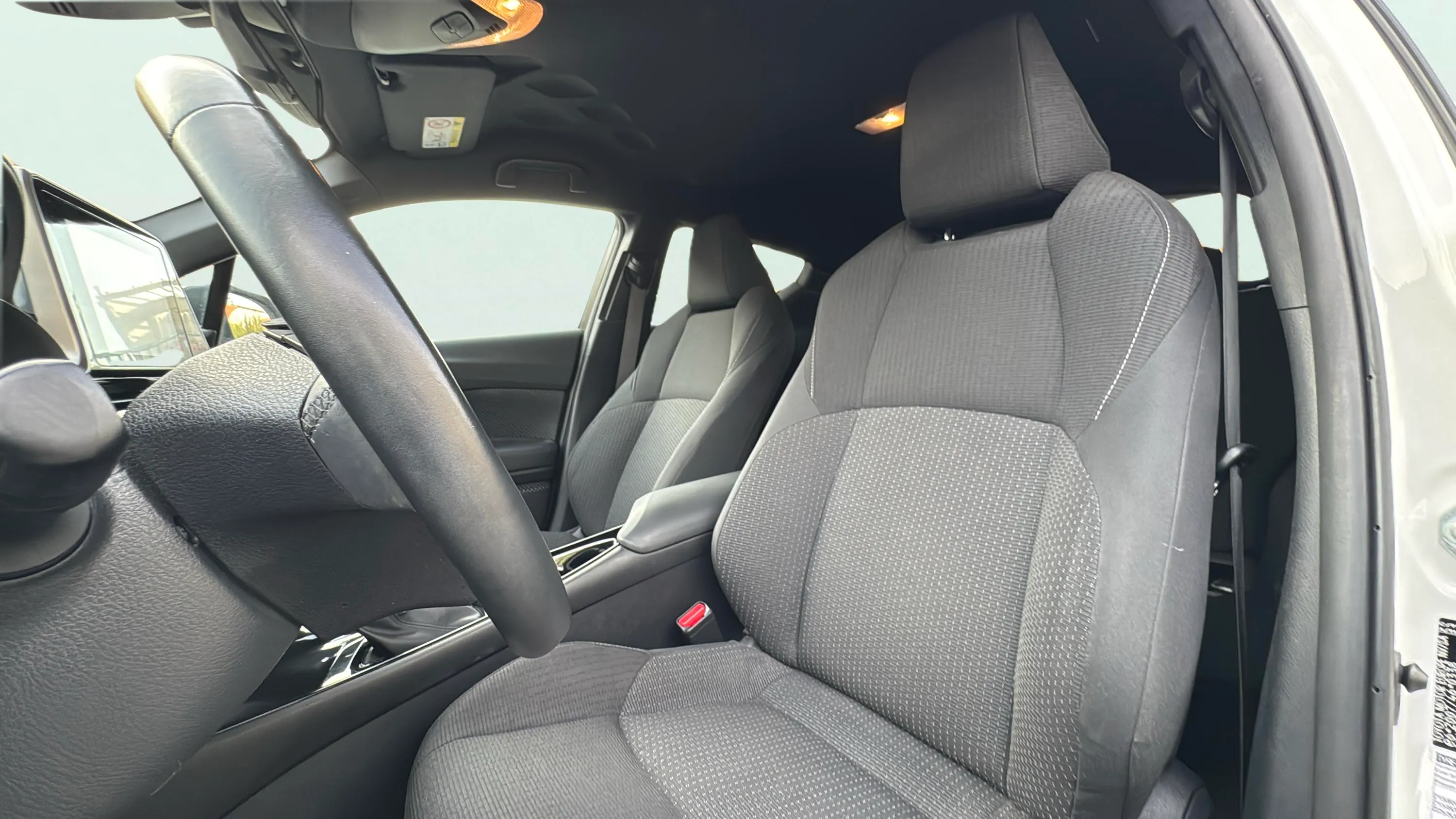 Toyota C-HR 1.8 125H Advance - foto 18