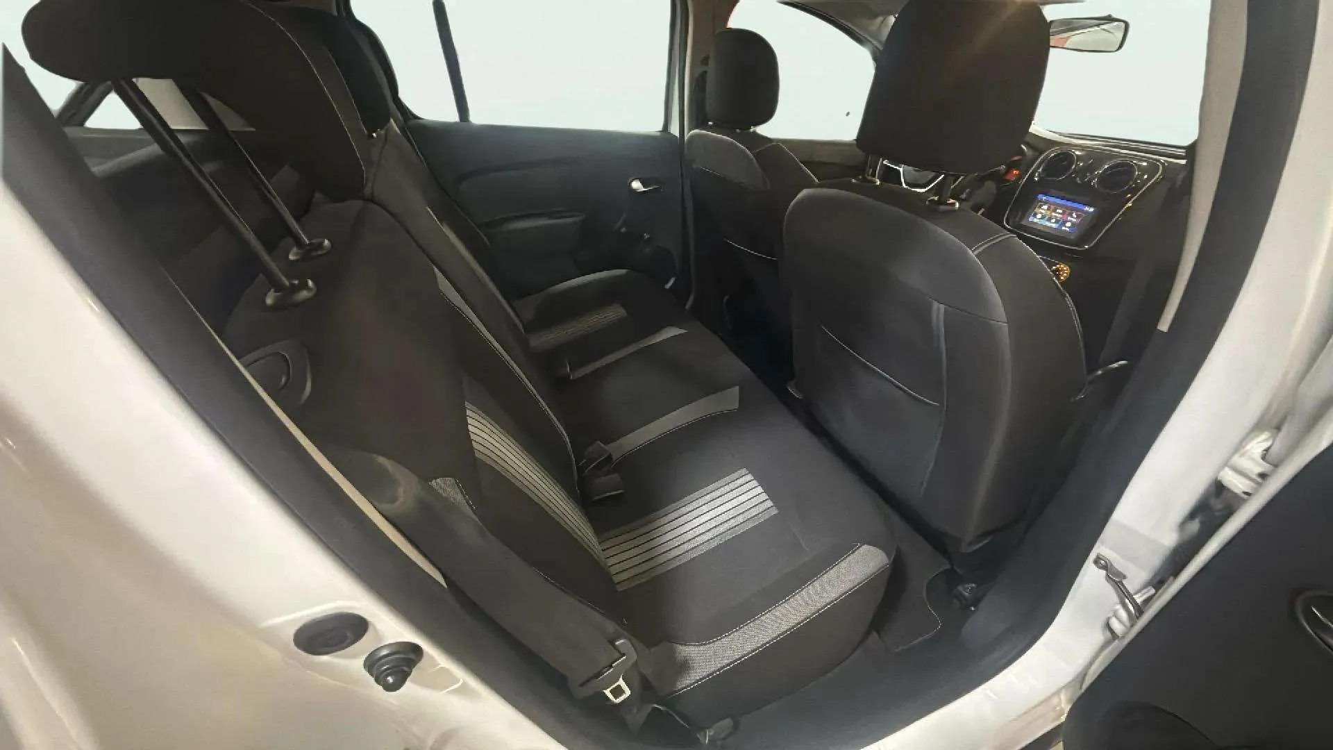 Dacia Sandero Comfort TCe 18 - foto 14