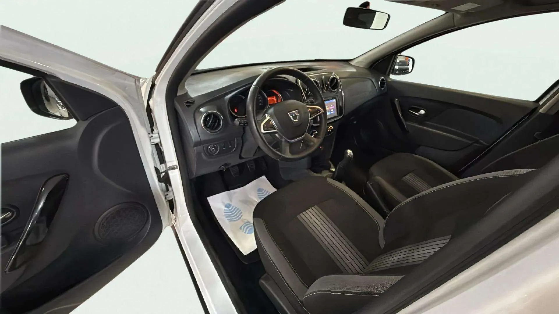 Dacia Sandero Comfort TCe 18 - foto 12