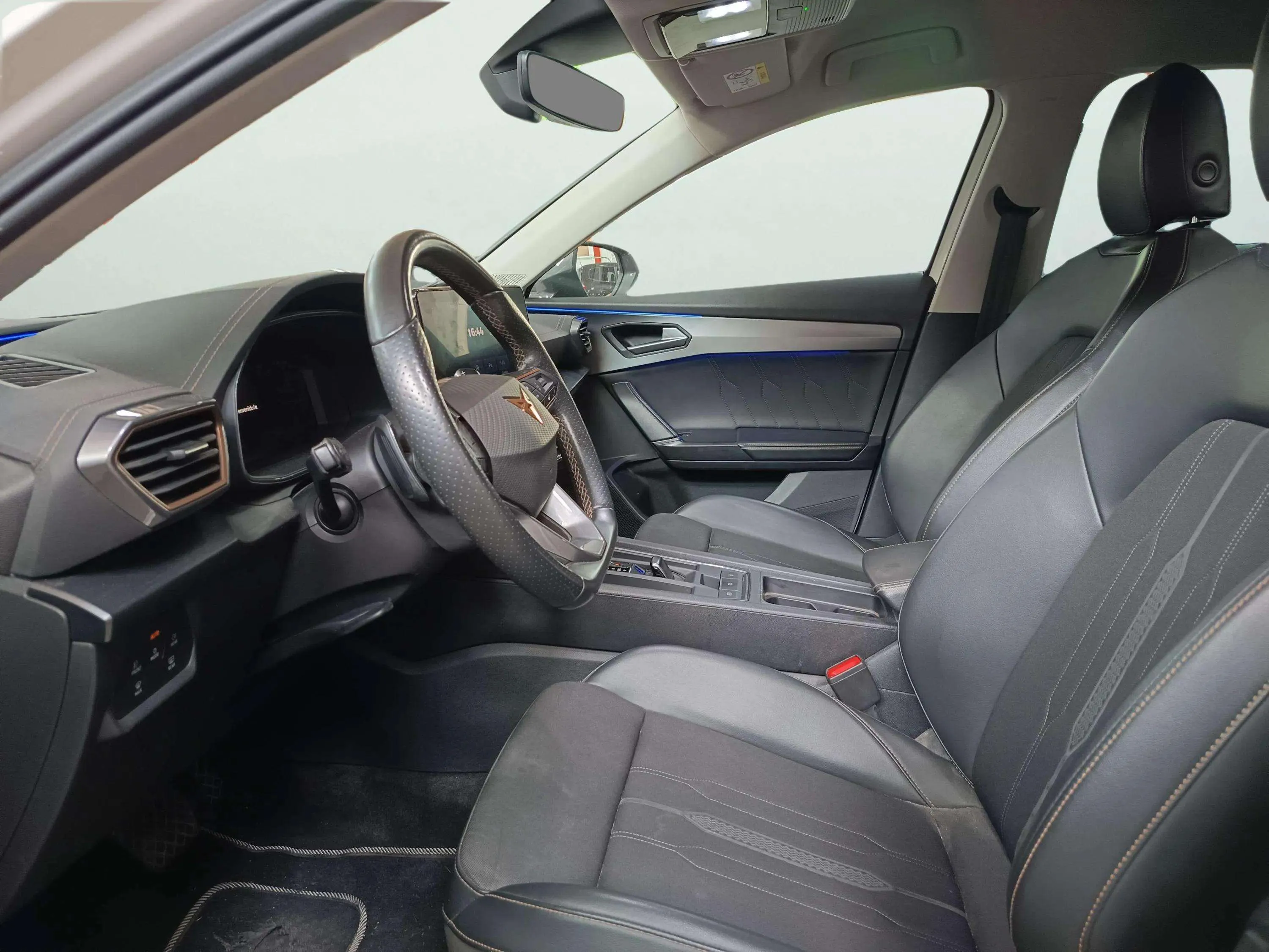 Cupra Formentor 1.5 TSI DSG - foto 23