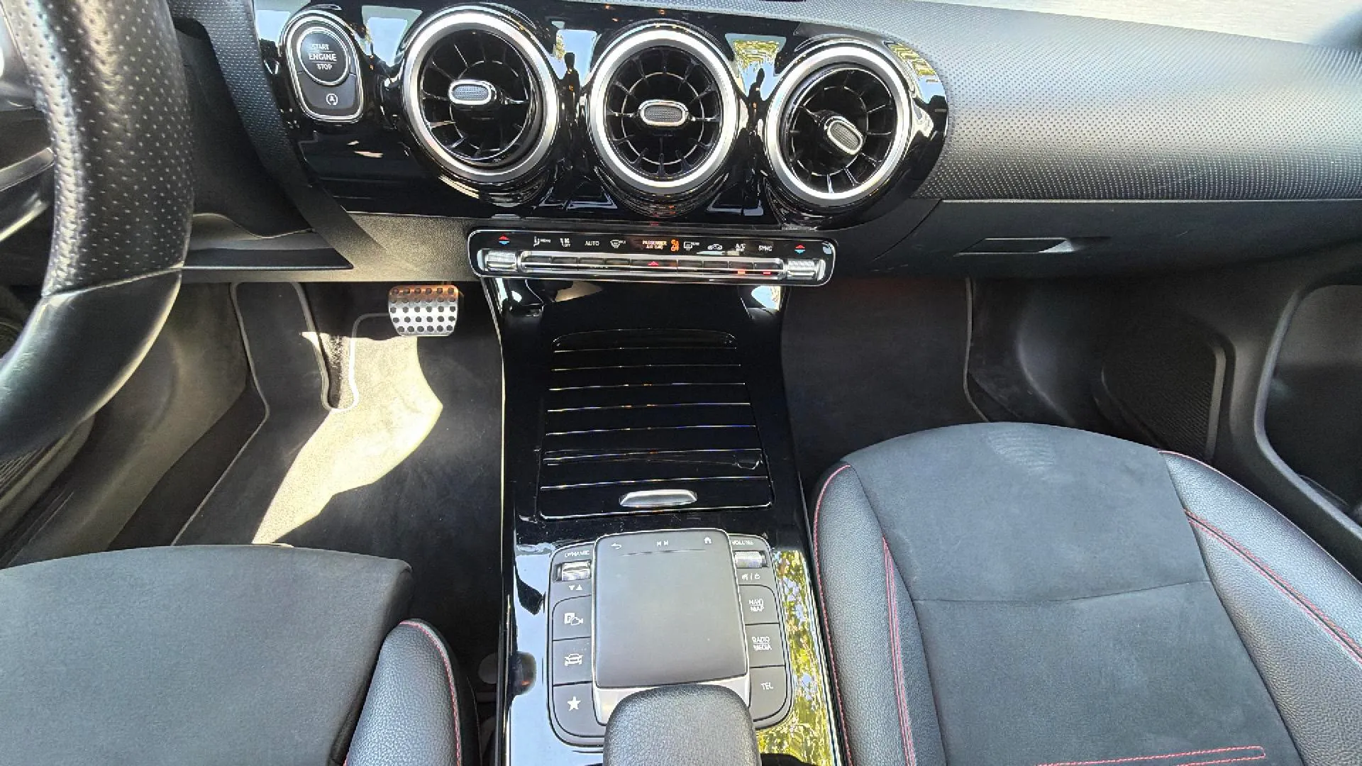 Mercedes-Benz CLA 200 D DCT Shooting Brake - foto 12