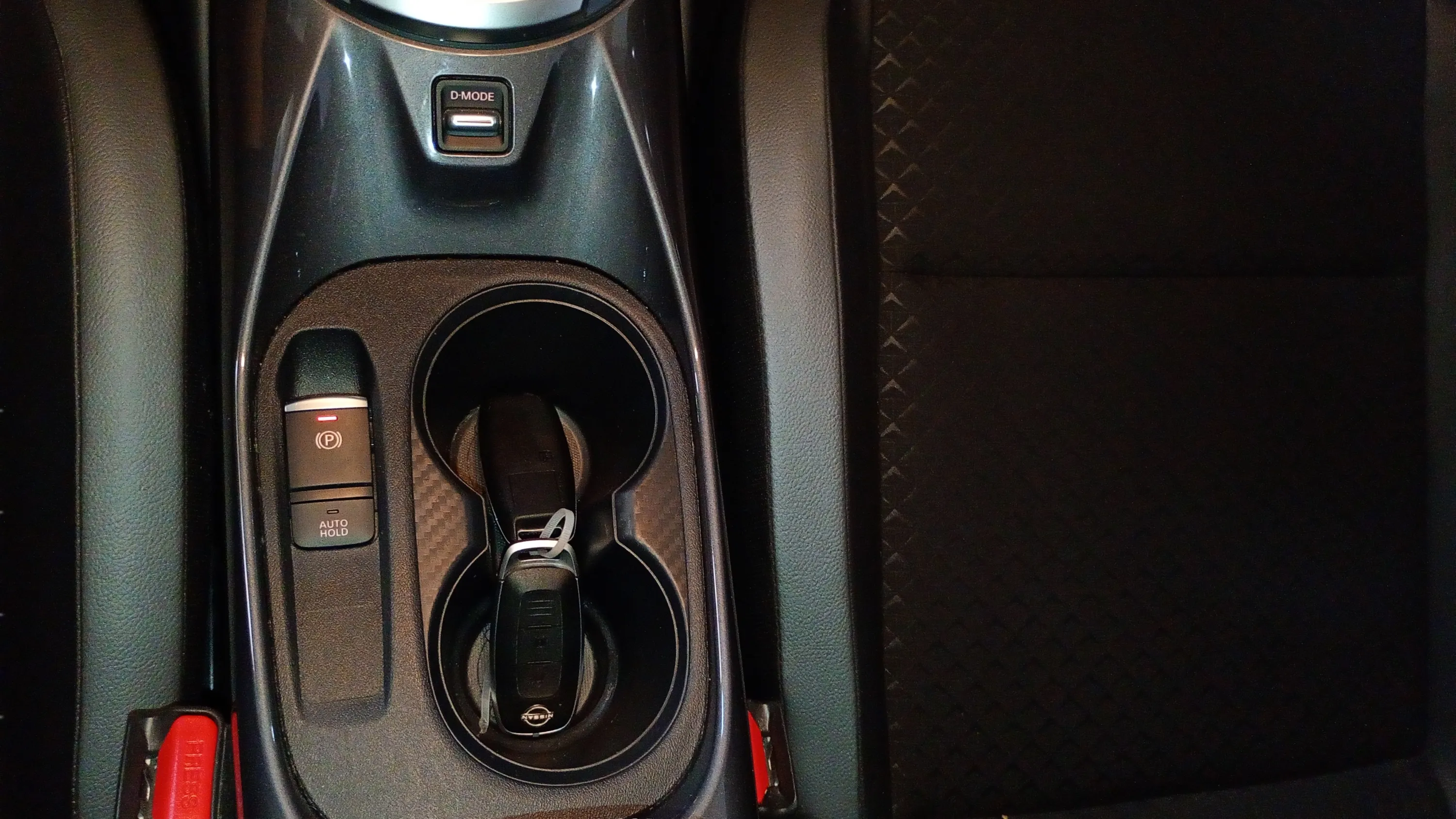 Nissan Juke DIG-T DCT Tekna - foto 18
