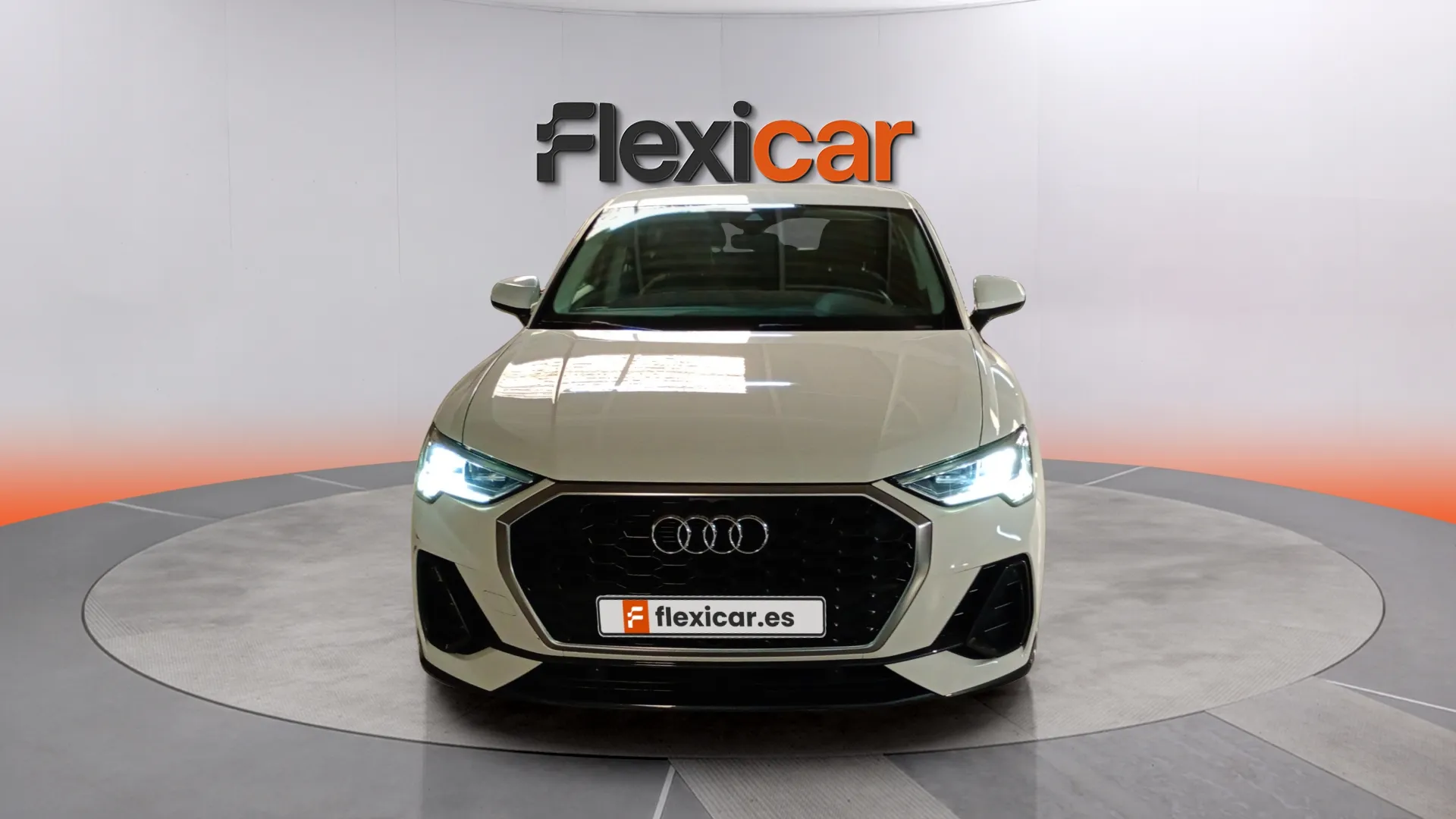 Audi Q3 35 TDI quattro - foto 2