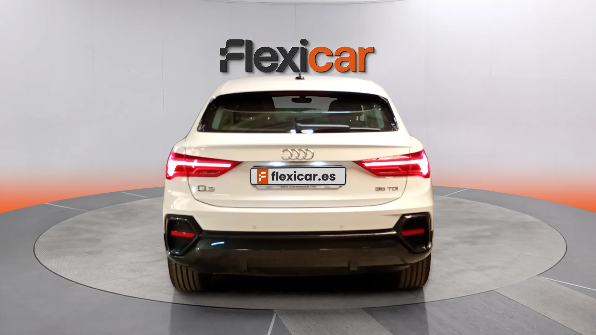 Audi Q3 35 TDI quattro - foto 7