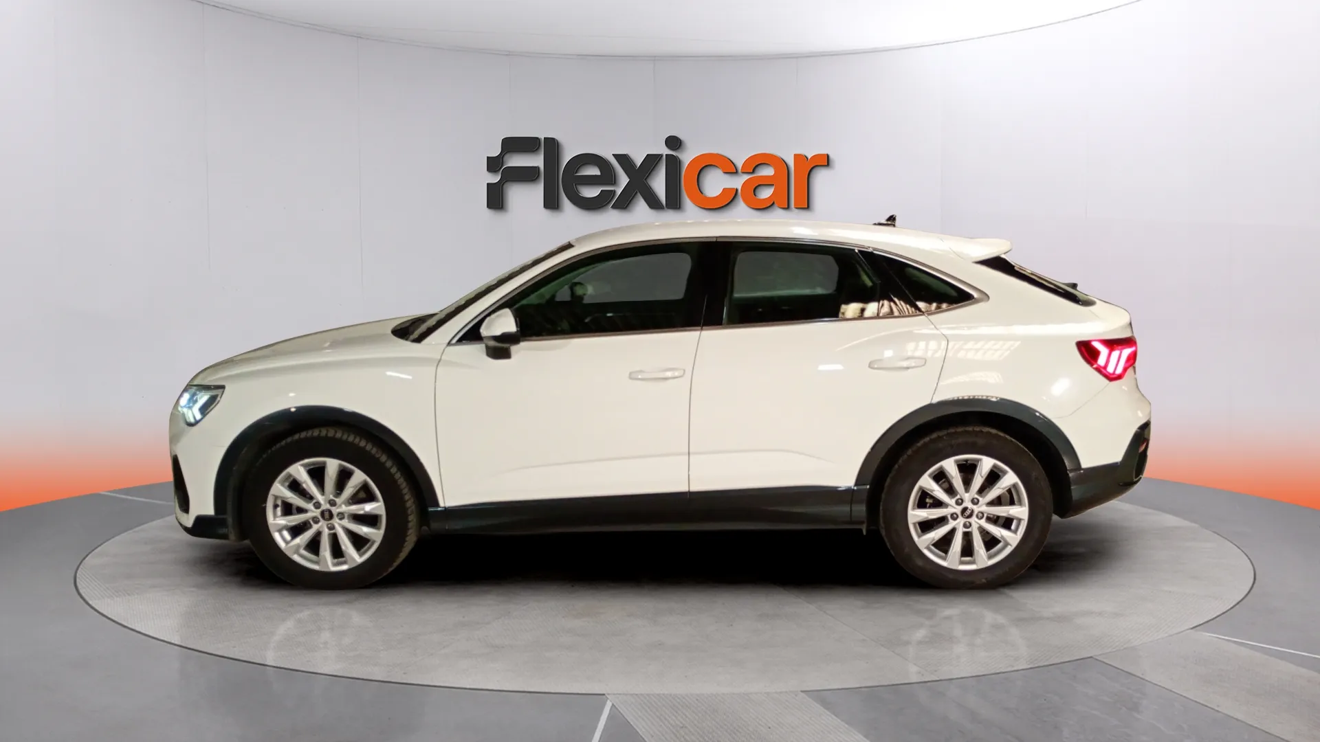 Audi Q3 35 TDI quattro - foto 5