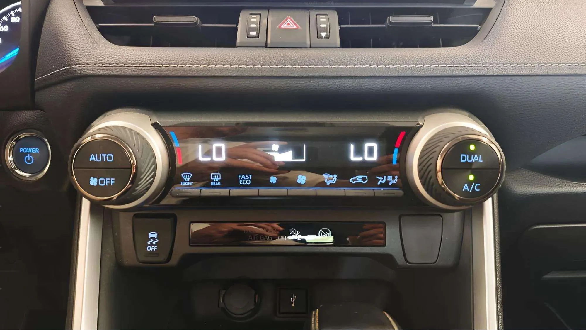 Toyota RAV4 2.5l 220H Business - foto 20