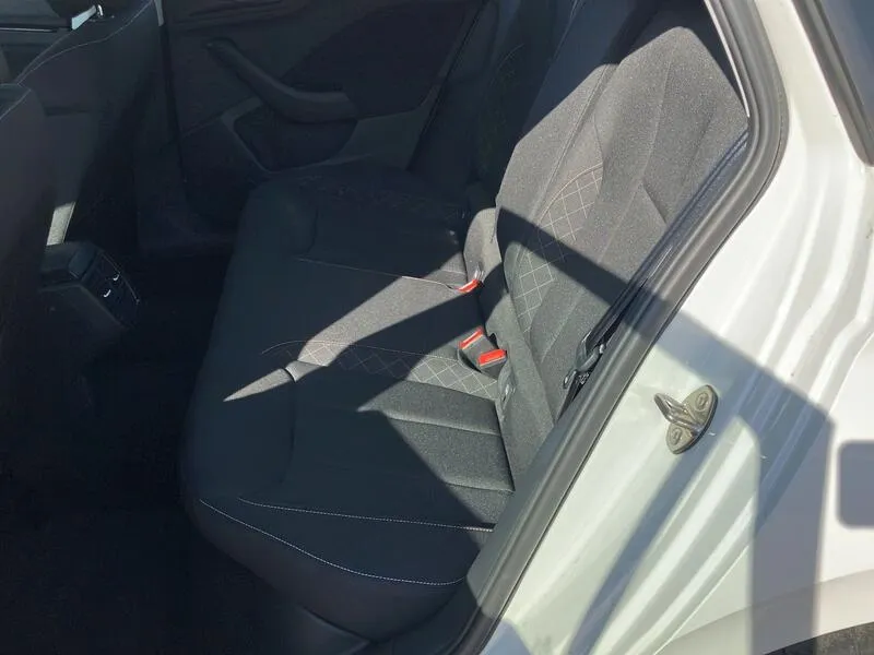 Škoda Kamiq 1.0 TSI DSG Ambition - foto 23