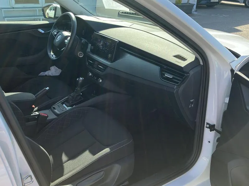 Škoda Kamiq 1.0 TSI DSG Ambition - foto 29