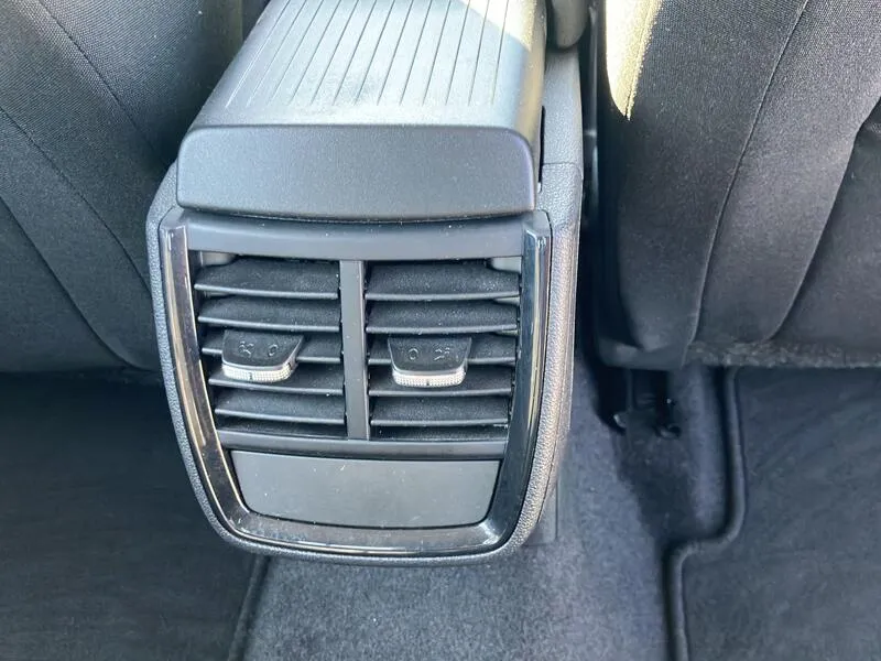 Škoda Kamiq 1.0 TSI DSG Ambition - foto 31