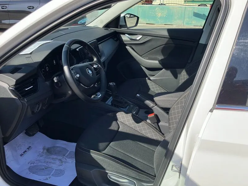 Škoda Kamiq 1.0 TSI DSG Ambition - foto 19