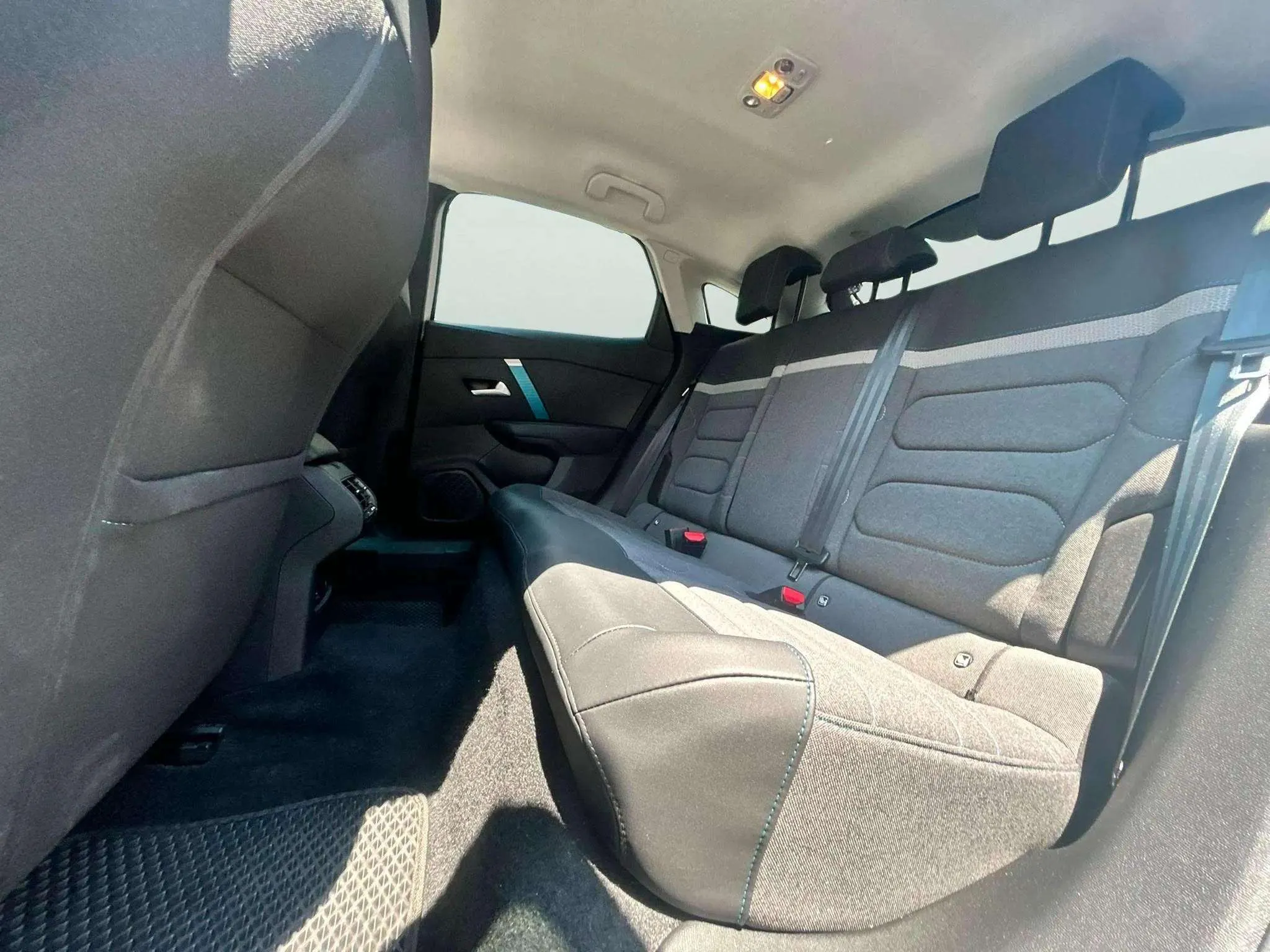 Citroën C4 ë-C4 eléctrico 50kWh Feel Pack - foto 24