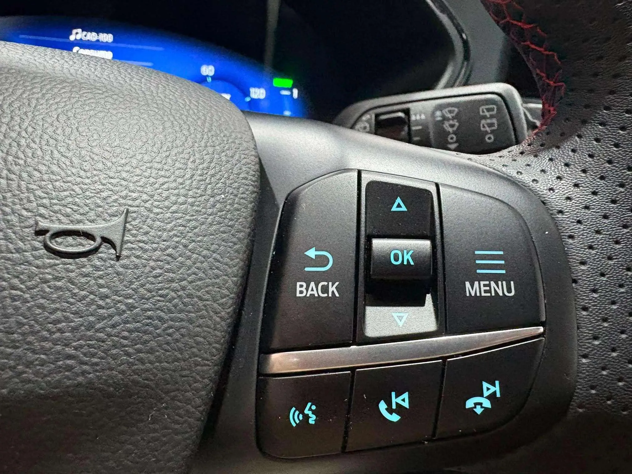 Ford Kuga ST-Line 2.5 Duratec PHEV - foto 14