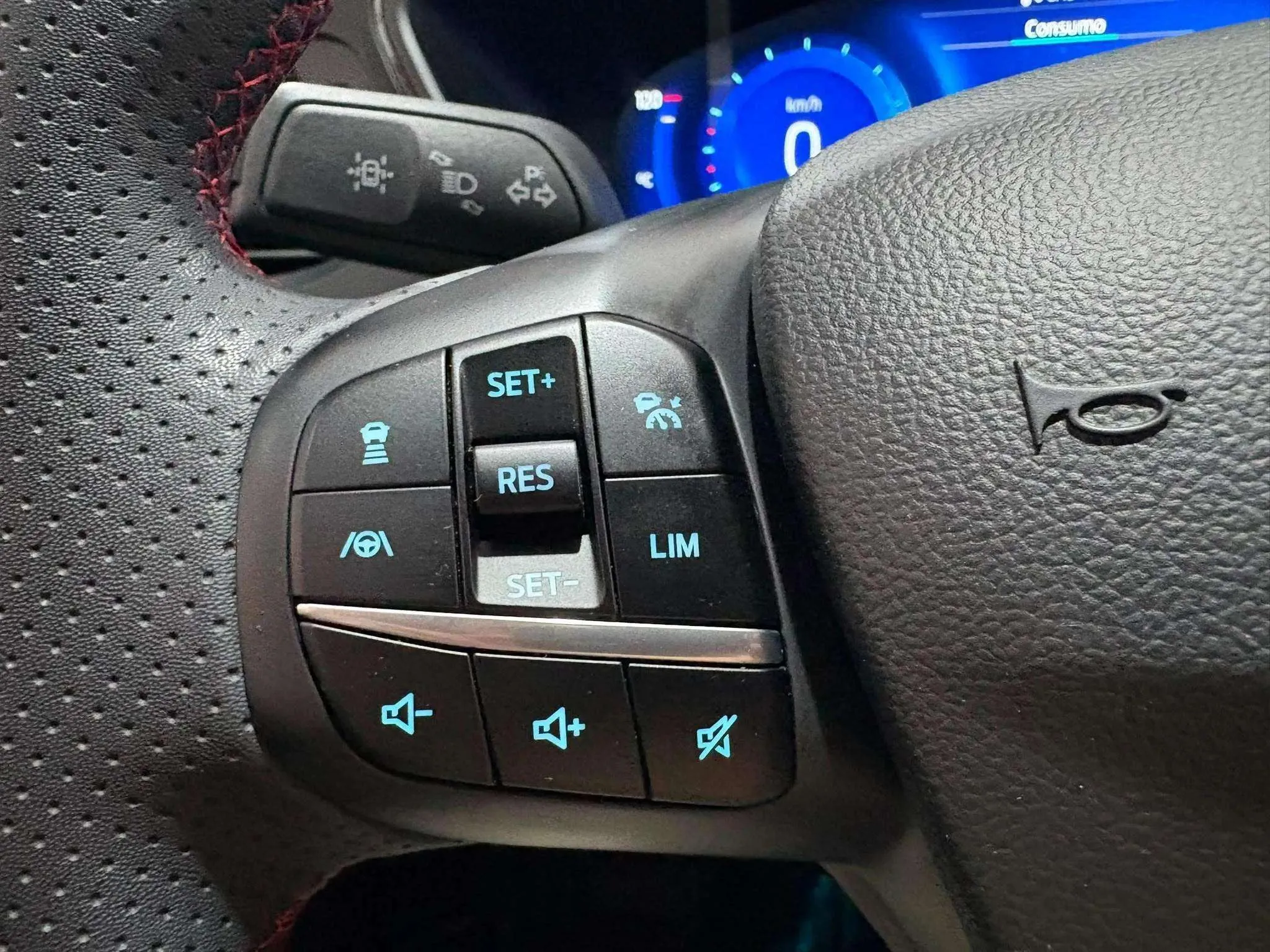 Ford Kuga ST-Line 2.5 Duratec PHEV - foto 13