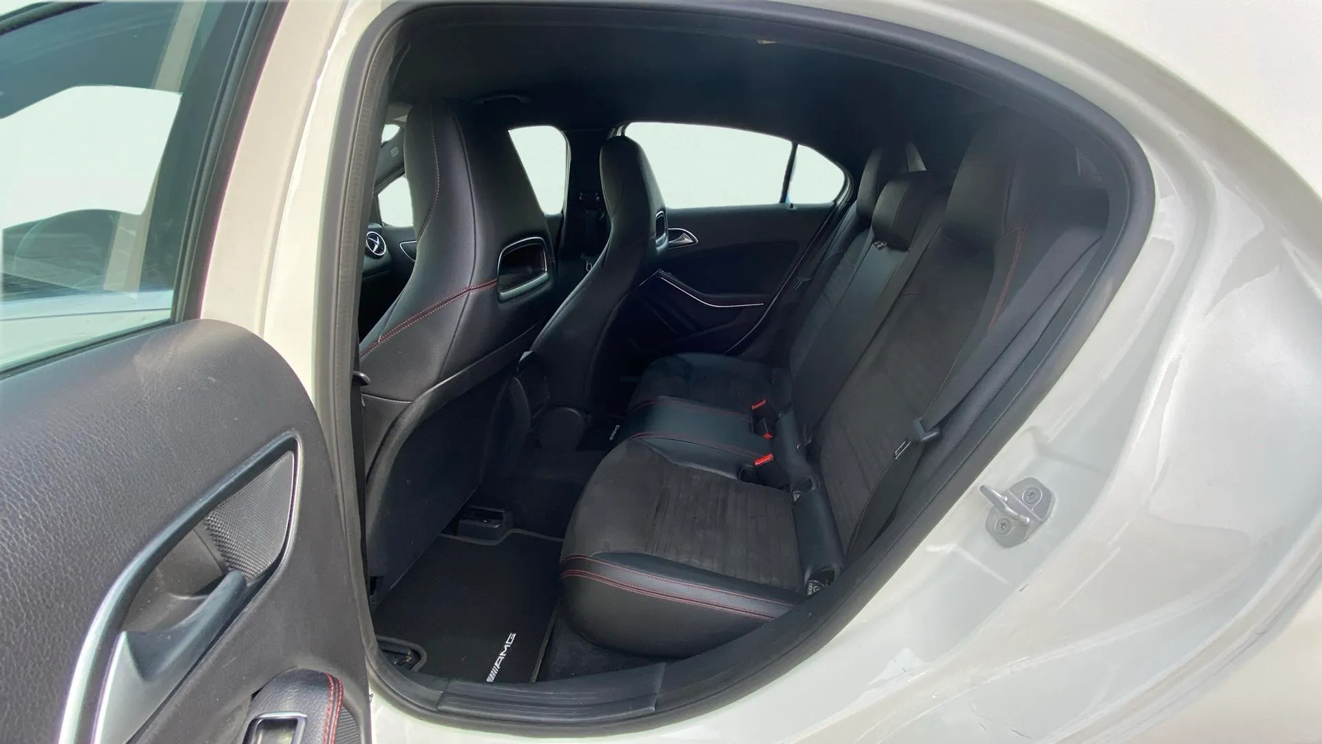 Mercedes-Benz Clase A A 200 d AMG Line - foto 15