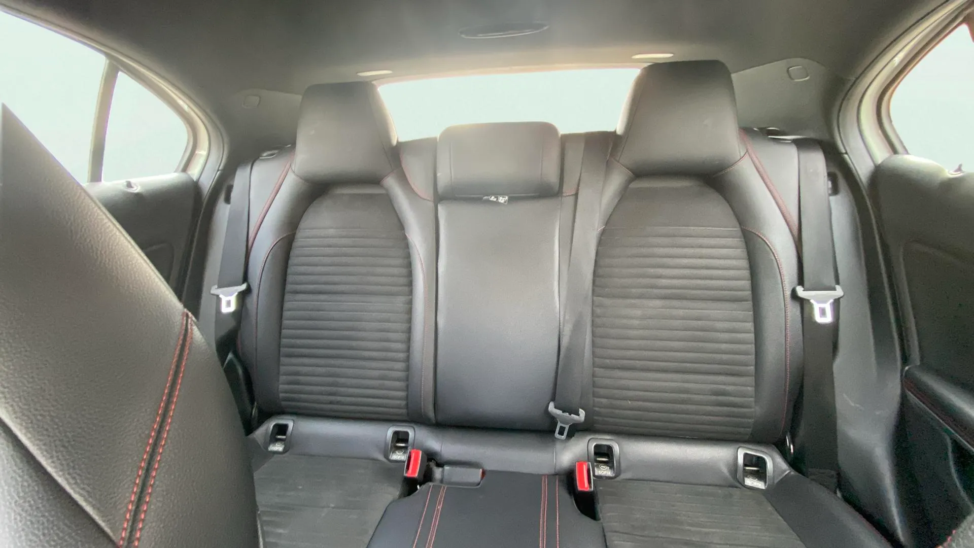 Mercedes-Benz Clase A A 200 d AMG Line - foto 13