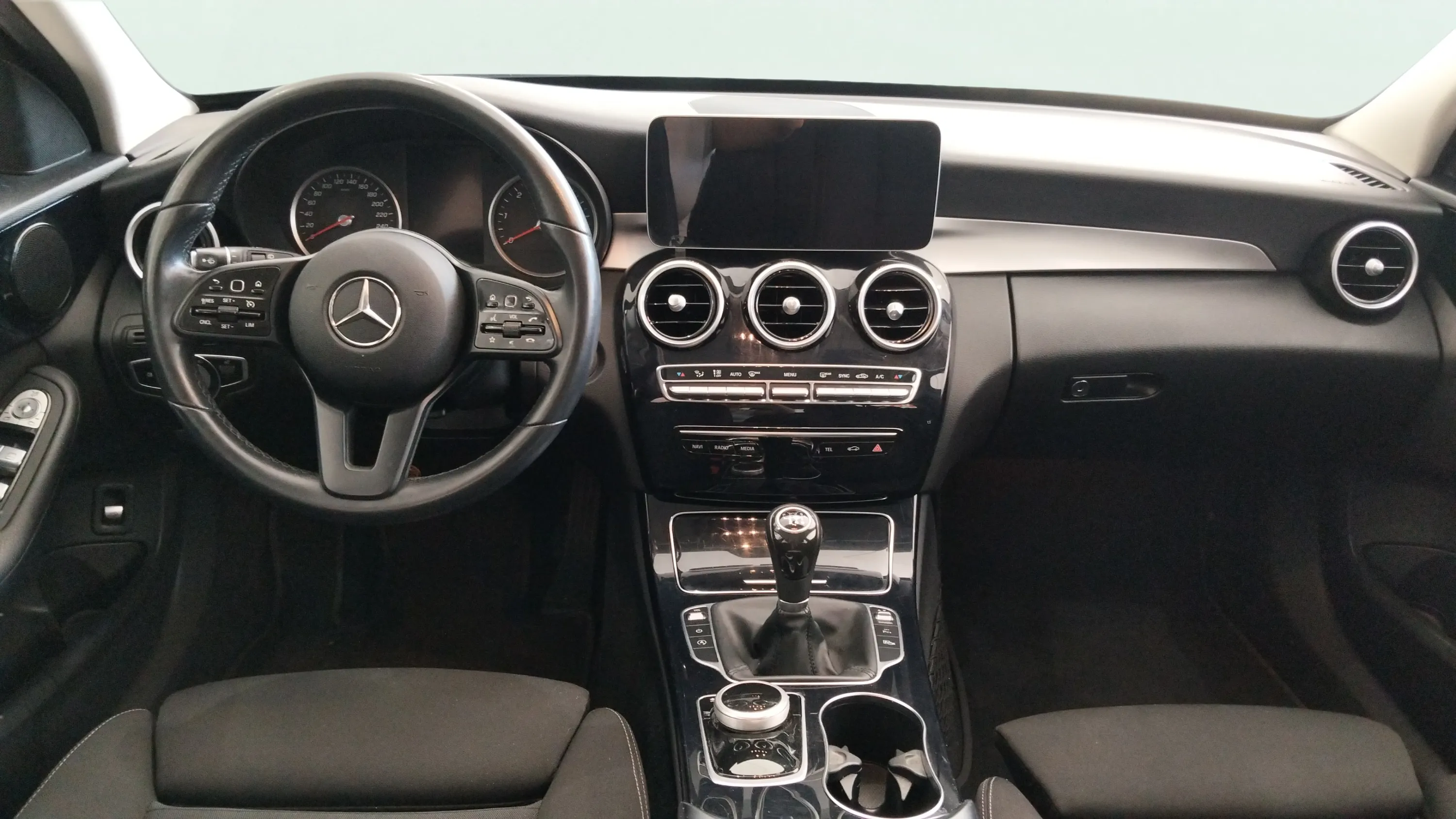 Mercedes-Benz Clase C 180 - foto 8