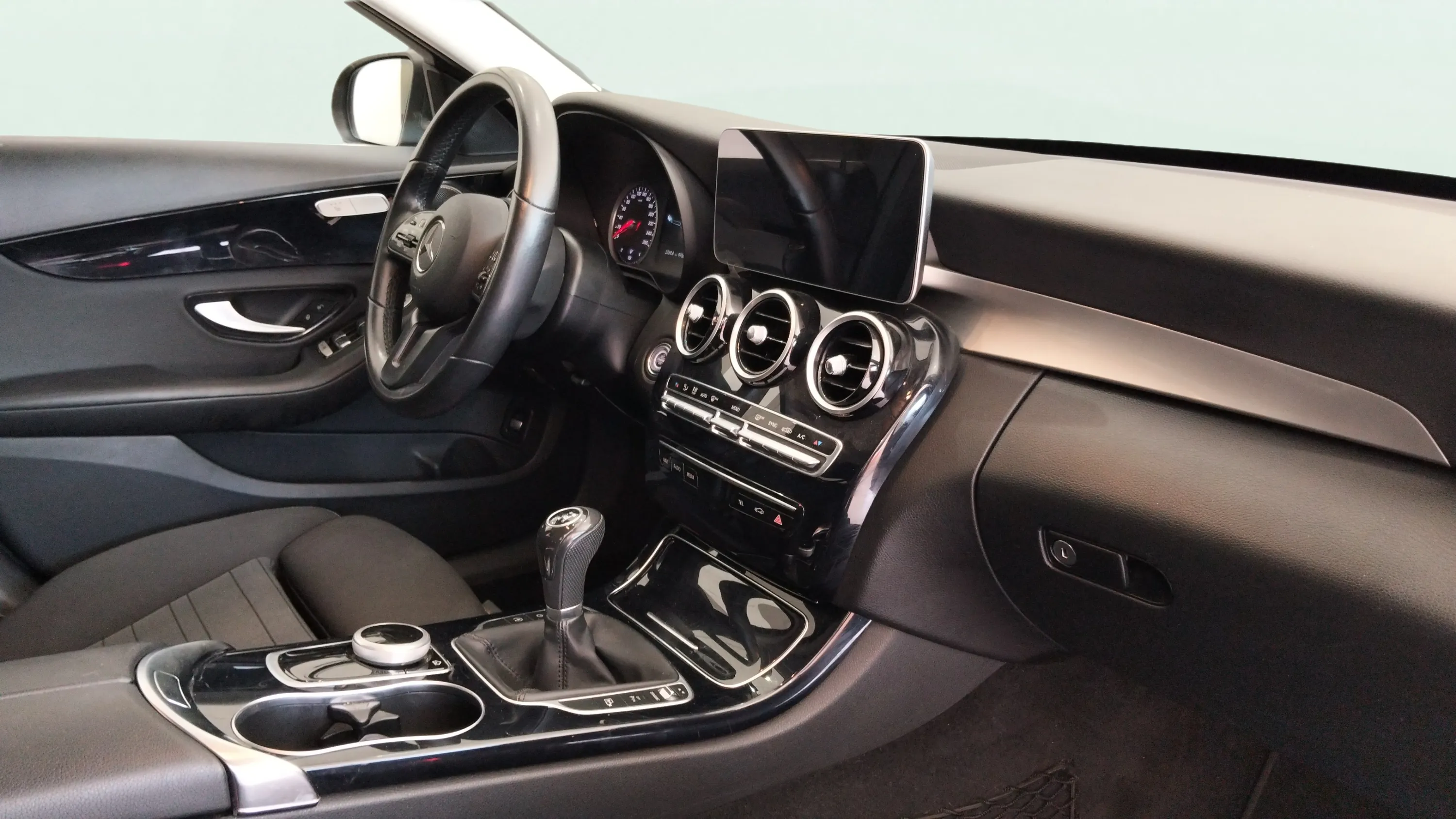 Mercedes-Benz Clase C 180 - foto 6