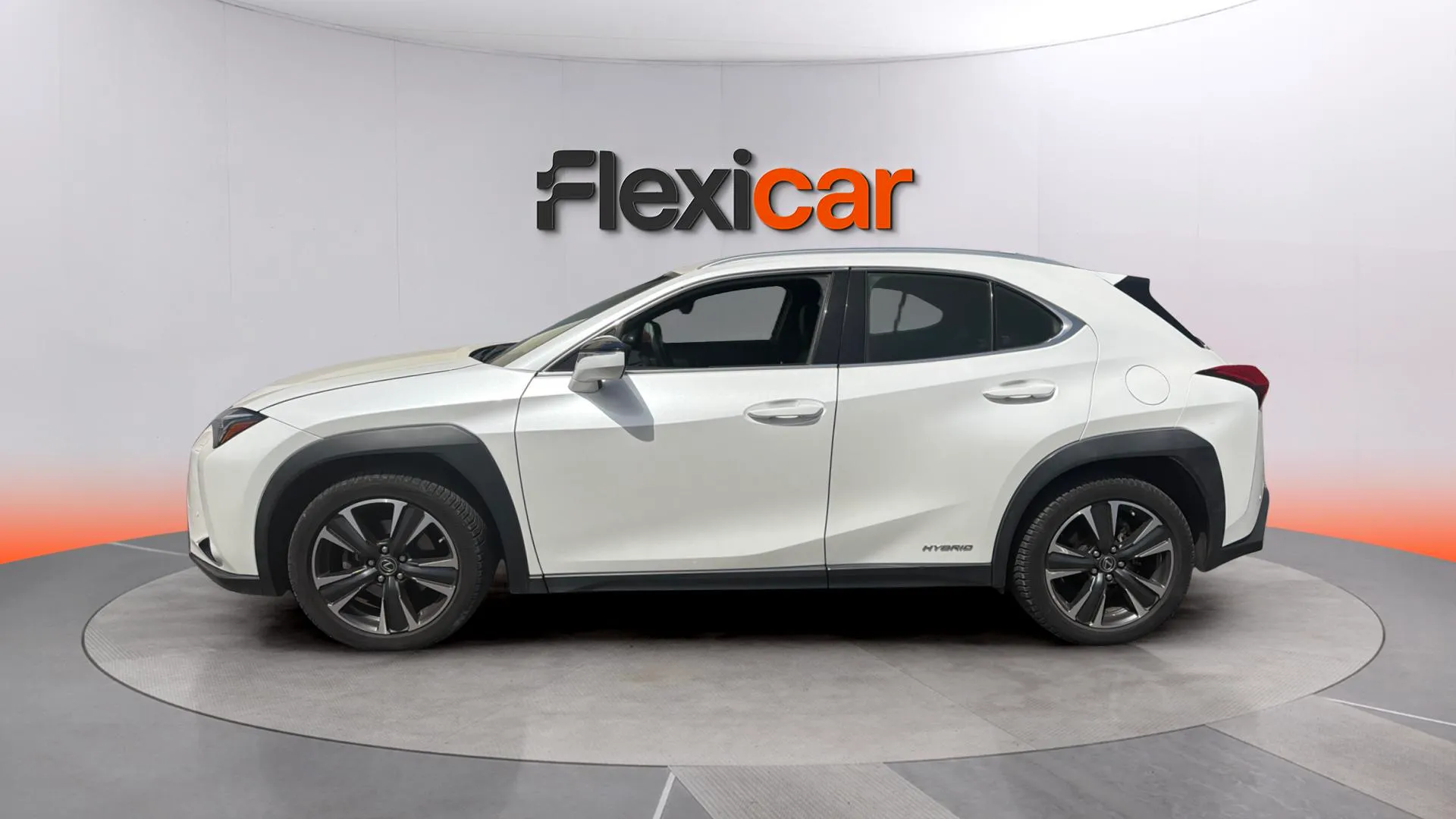 Lexus UX 2.0 250h Business - foto 8