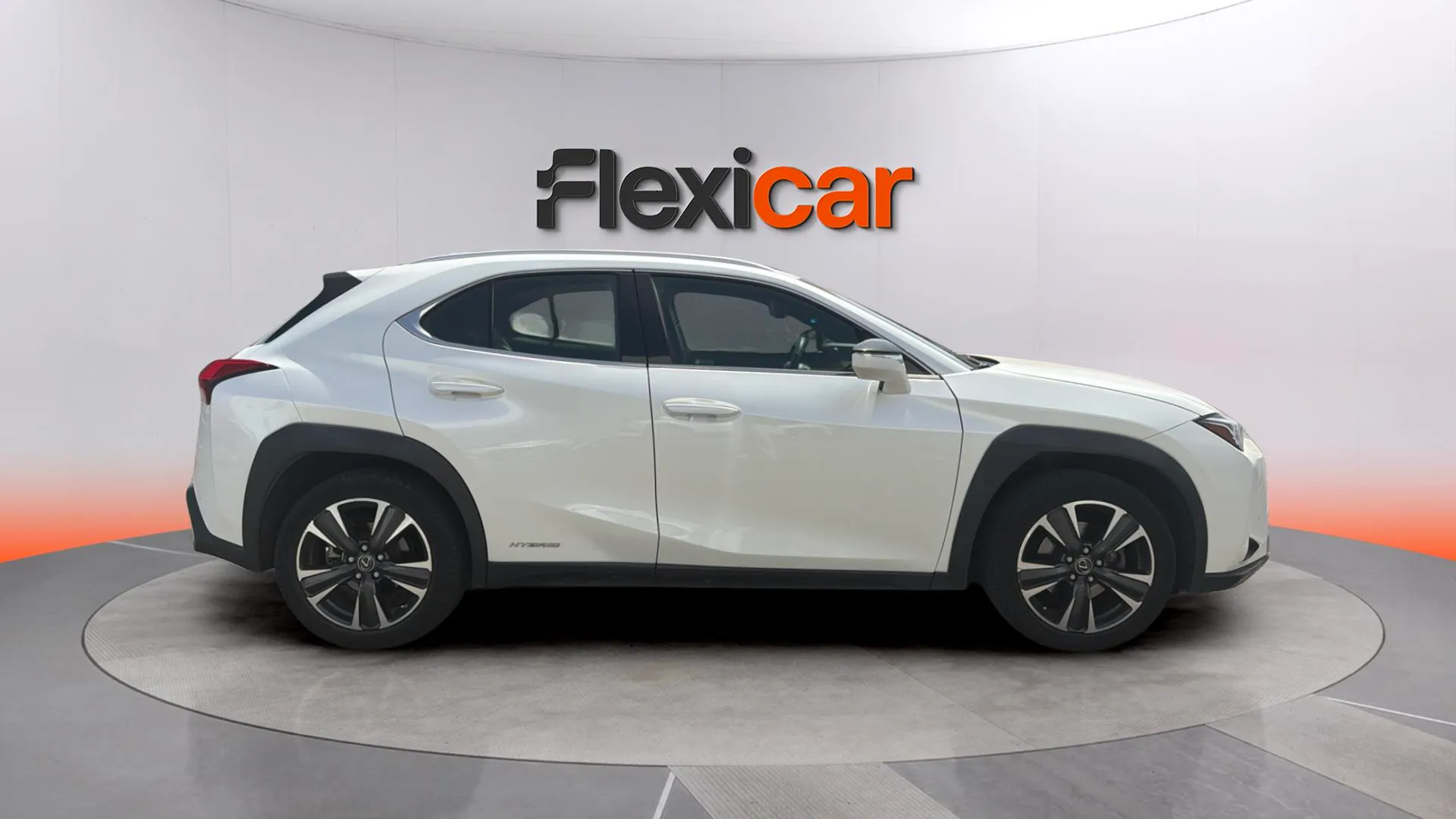 Lexus UX 2.0 250h Business - foto 4
