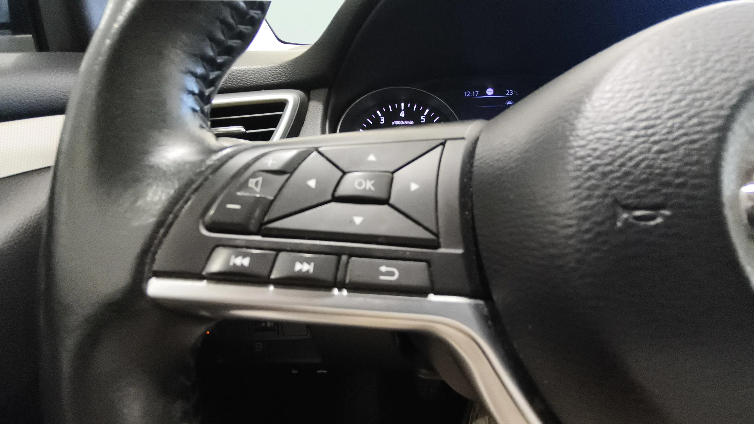 Nissan Qashqai DIG-T E6D N-Connecta - foto 14
