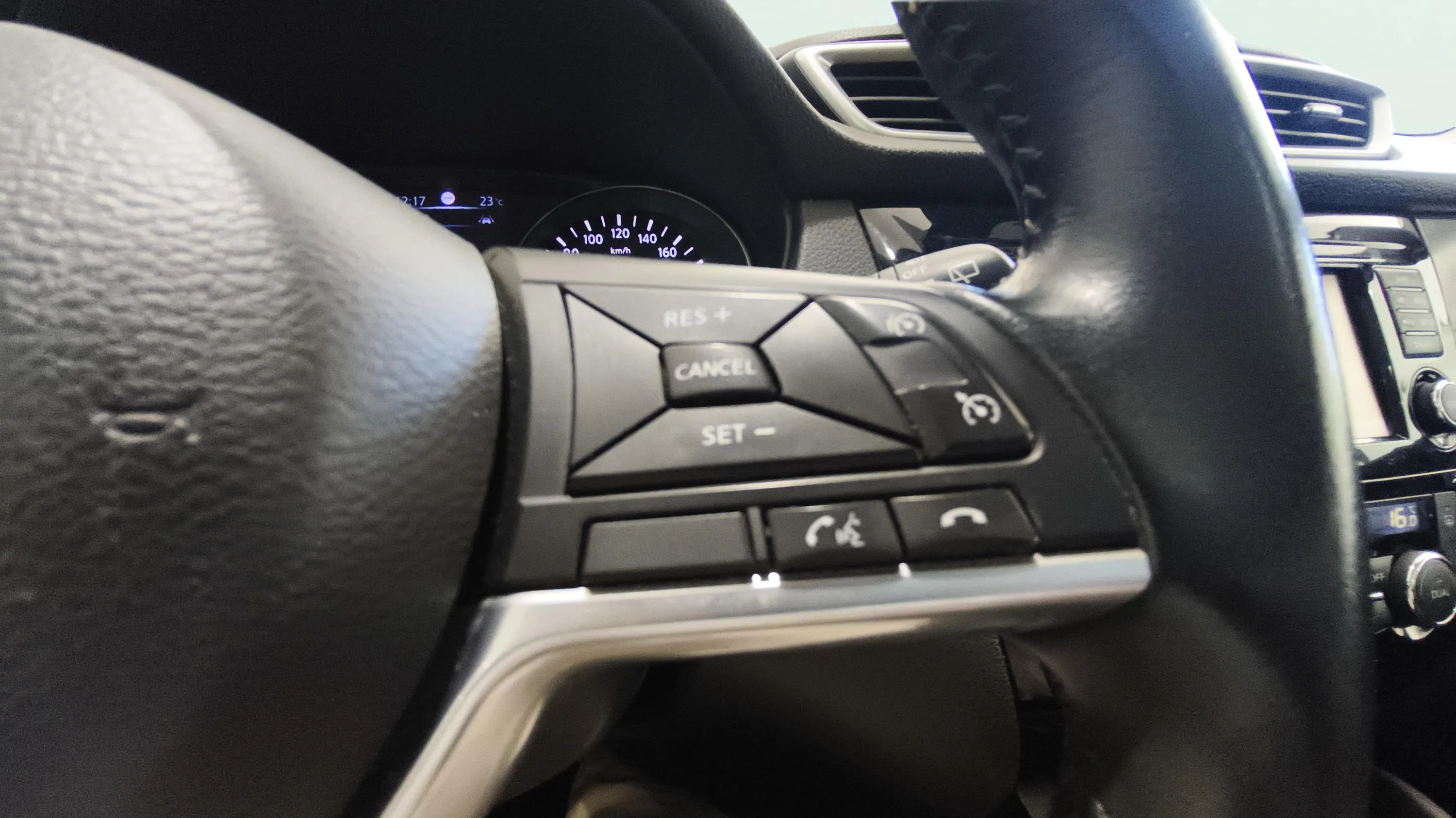 Nissan Qashqai DIG-T E6D N-Connecta - foto 15