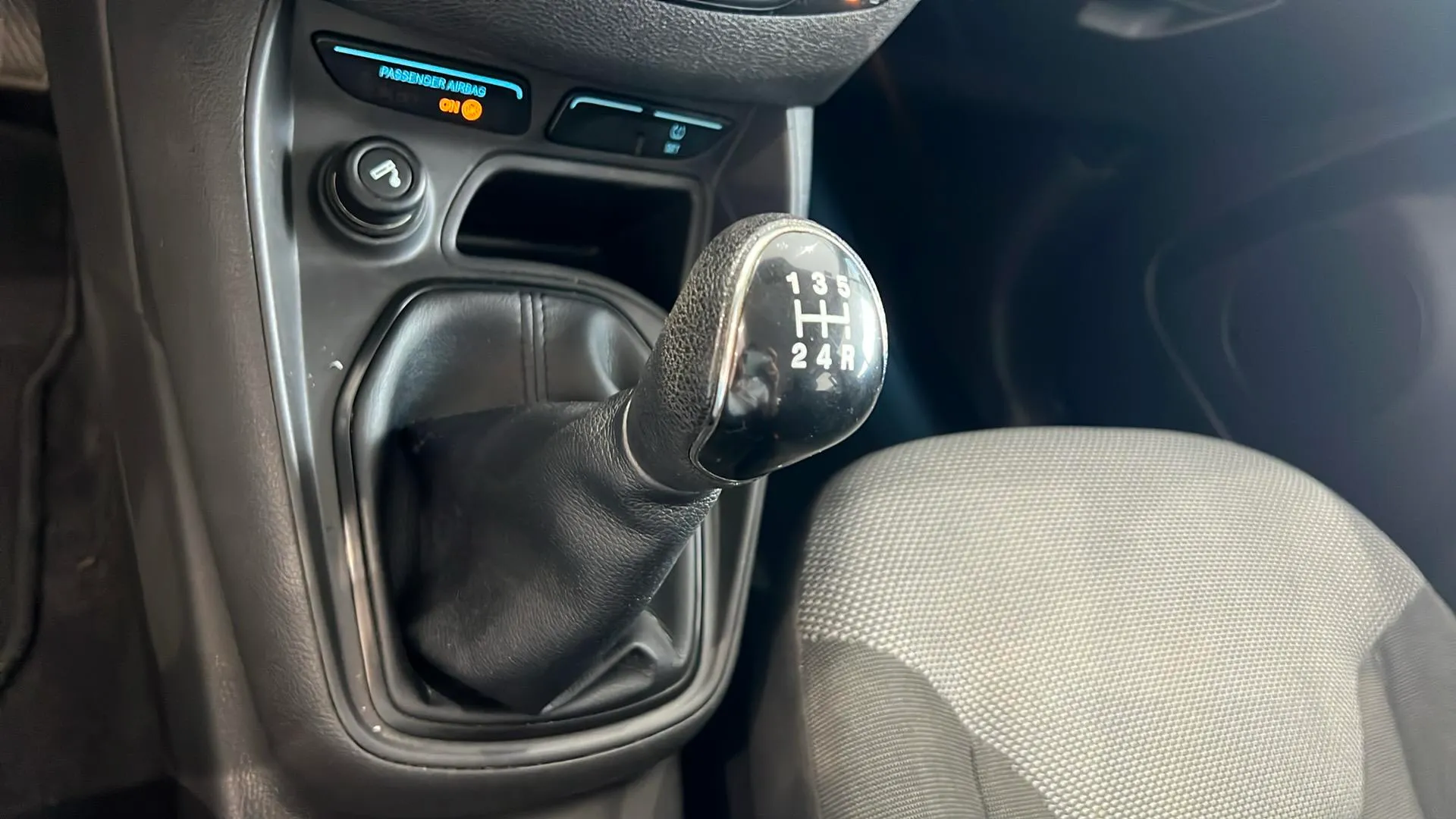 Ford Tourneo Courier 1.0 EcoBoost Ambiente - foto 14