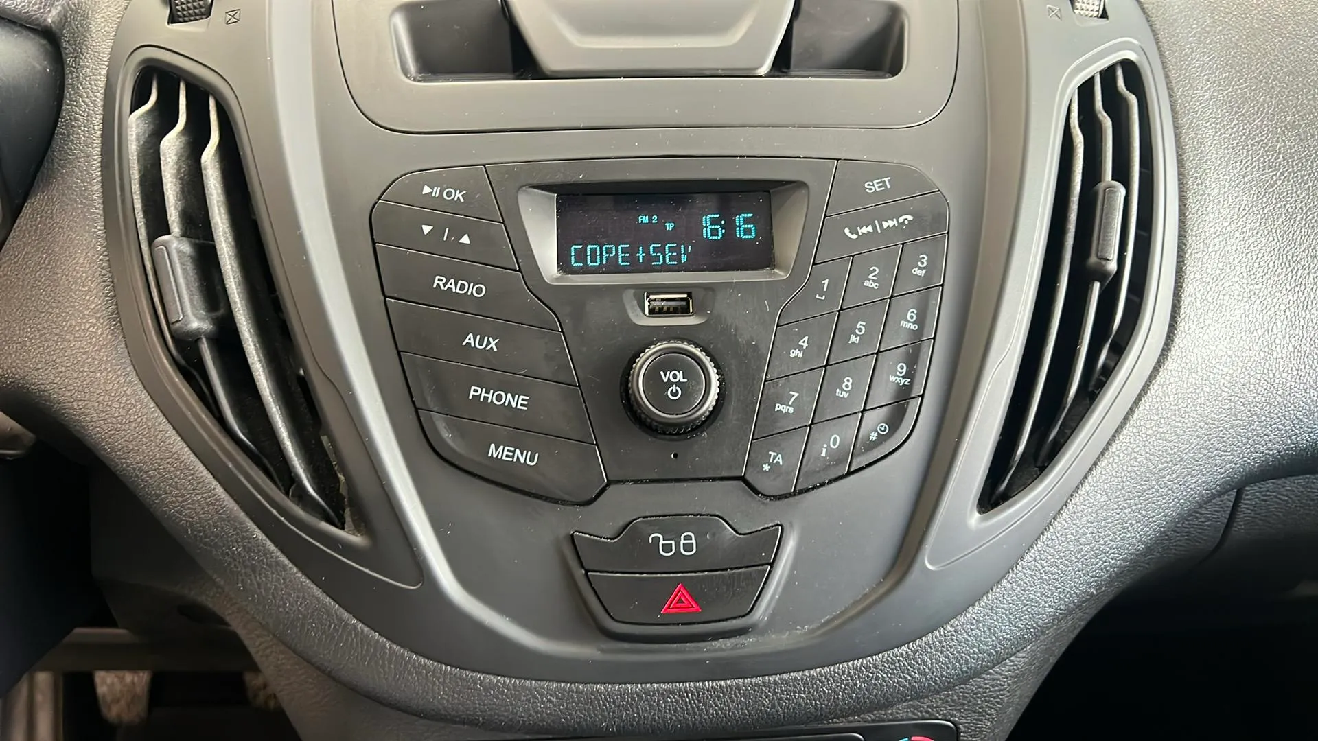 Ford Tourneo Courier 1.0 EcoBoost Ambiente - foto 16