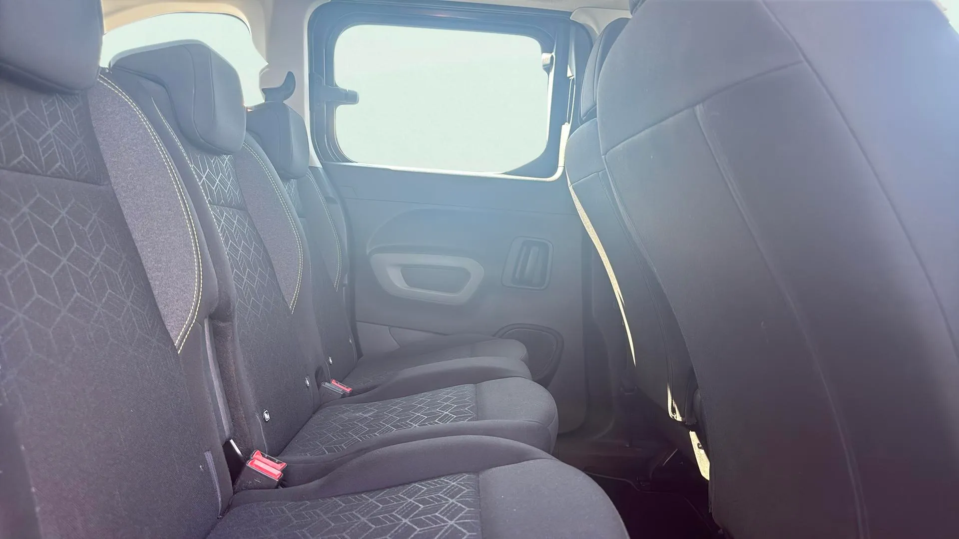 Peugeot Rifter Allure Pack Standard BlueHDi - foto 17