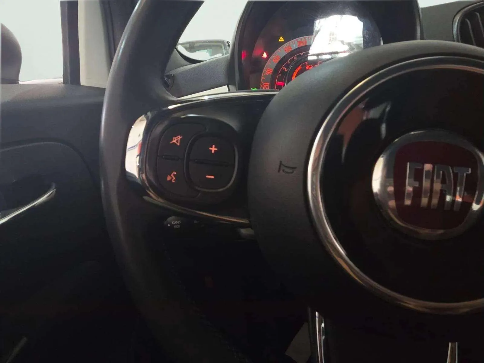 Fiat 500 Monotrim 1.0 Hybrid - foto 15