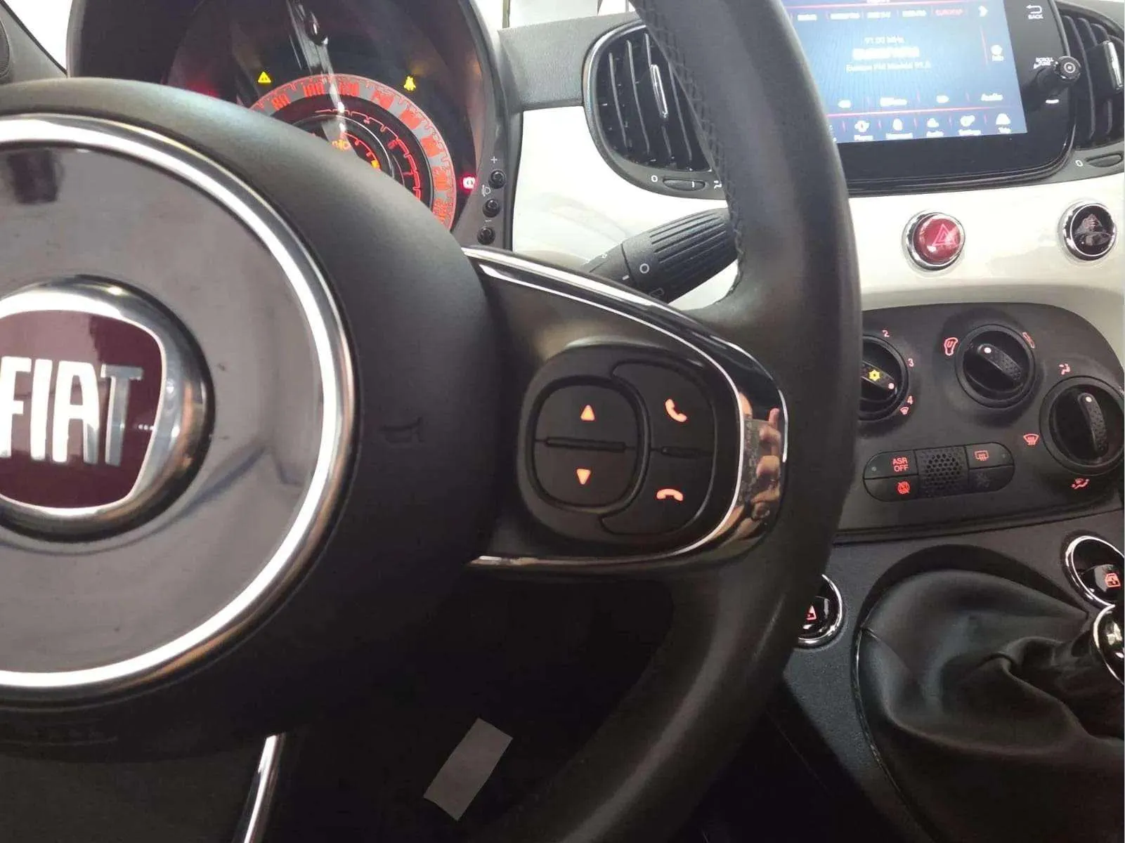 Fiat 500 Monotrim 1.0 Hybrid - foto 16