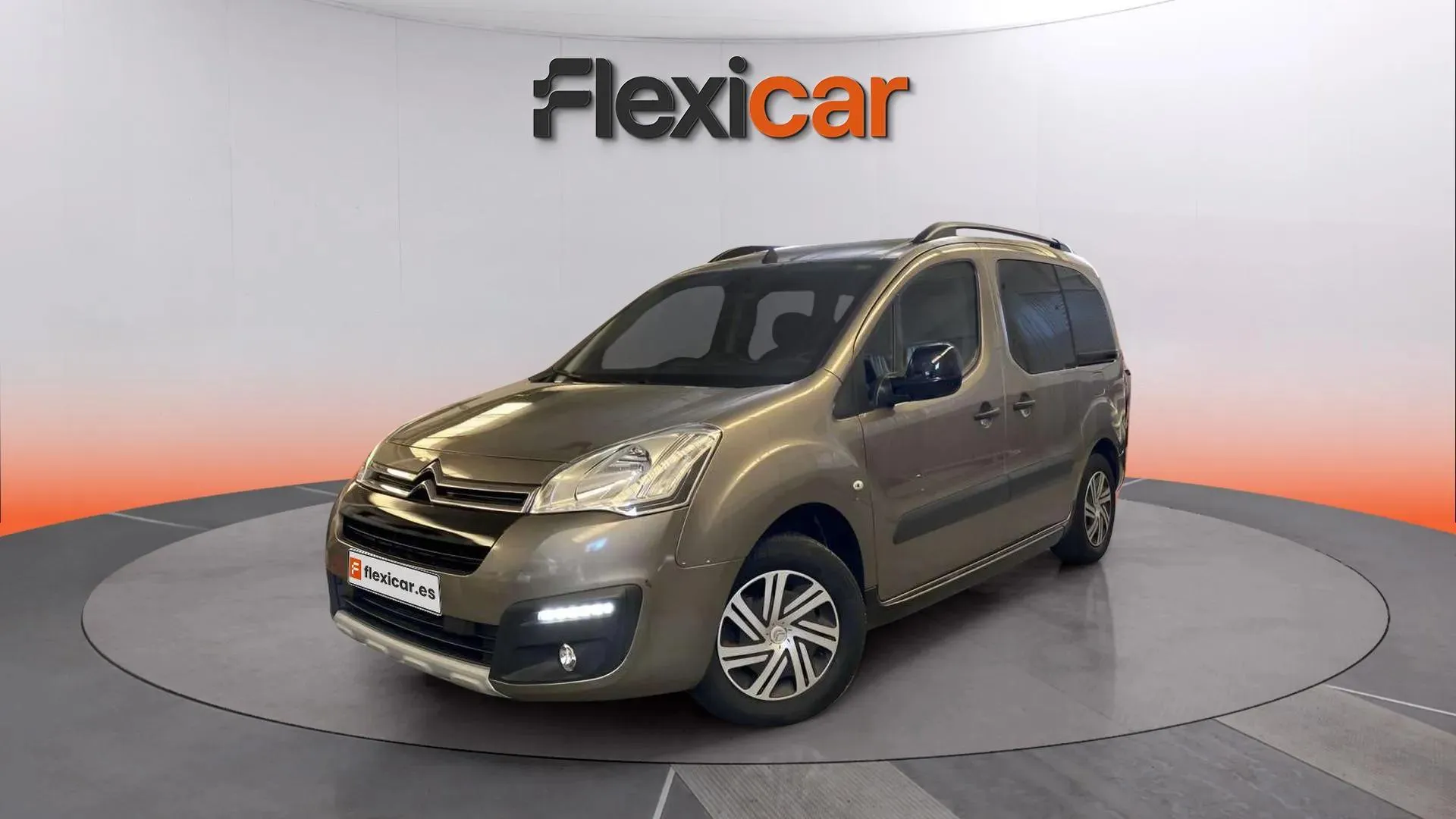 Citroën Berlingo Multispace XTR Plus BlueHDi 100 ETG6 - foto 8