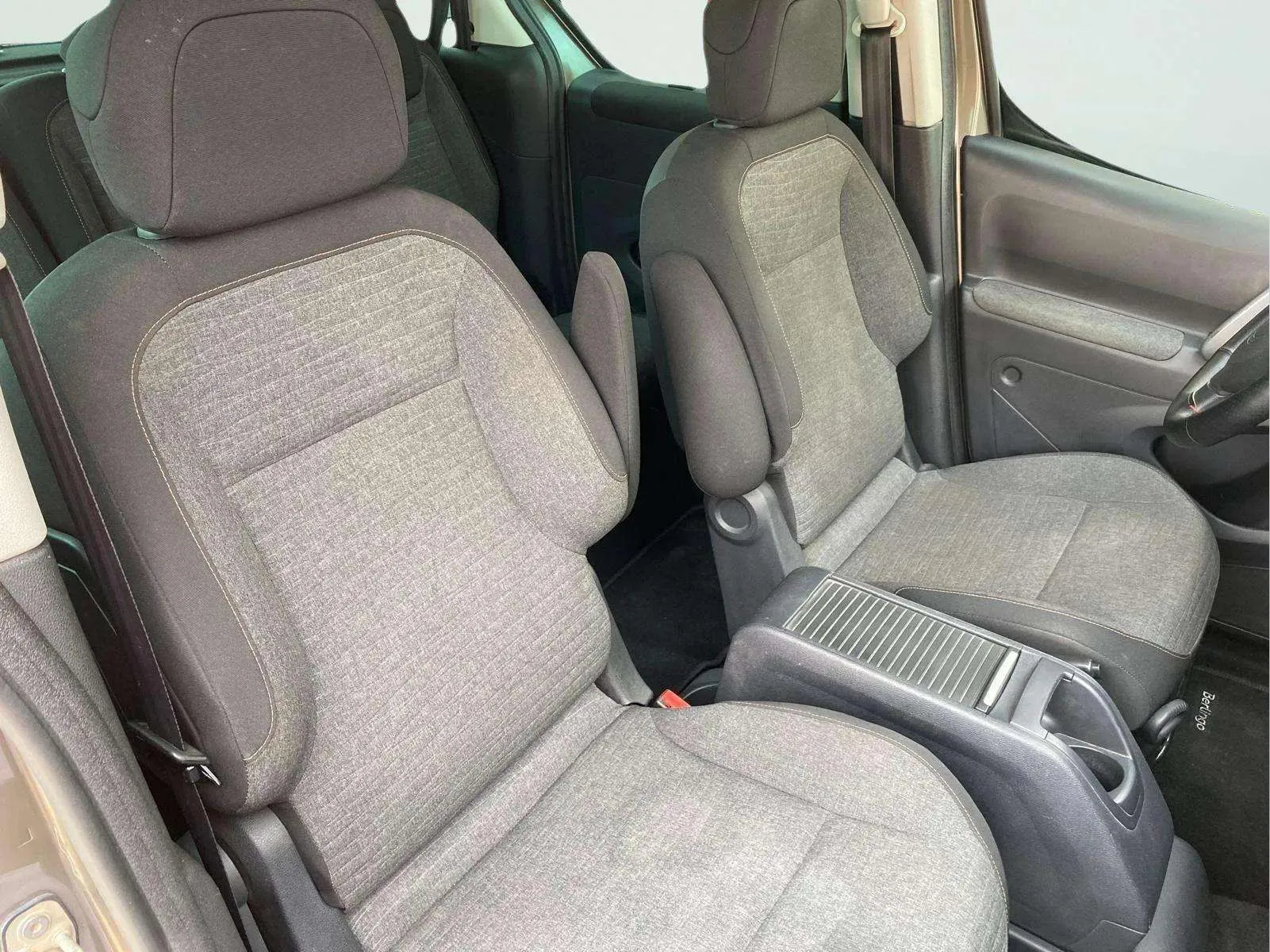 Citroën Berlingo Multispace XTR Plus BlueHDi 100 ETG6 - foto 12