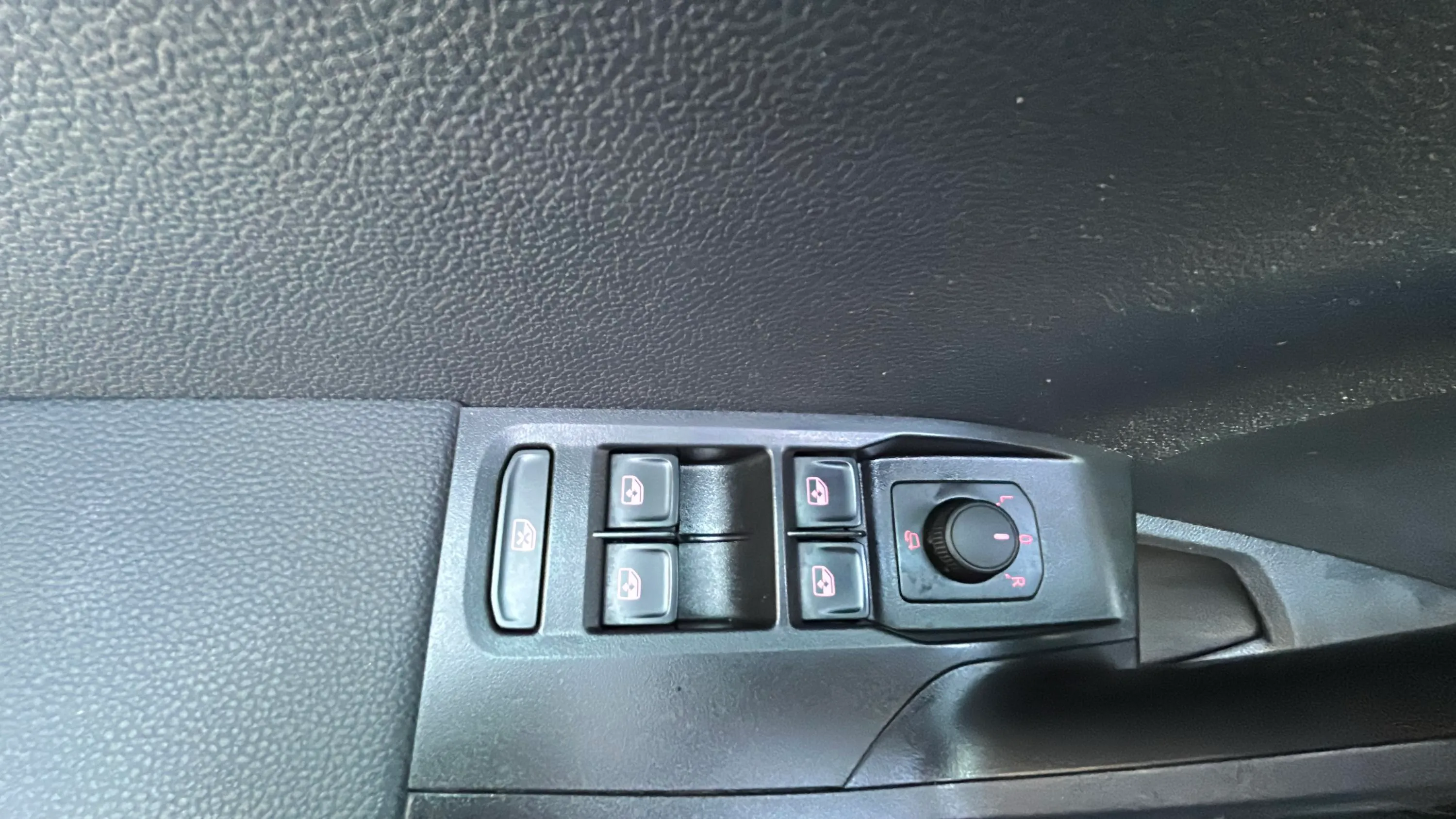 SEAT Arona 1.0 TSI DSG Style XL - foto 17