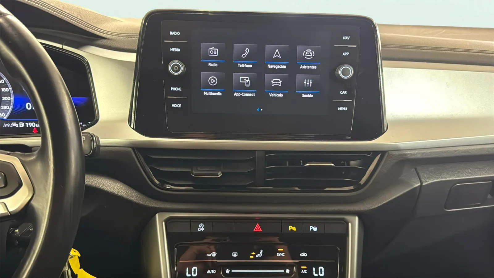 Volkswagen T-Roc Life 1.0 TSI - foto 16