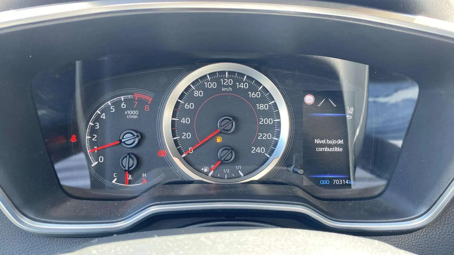 Toyota Corolla 1.6 - foto 15