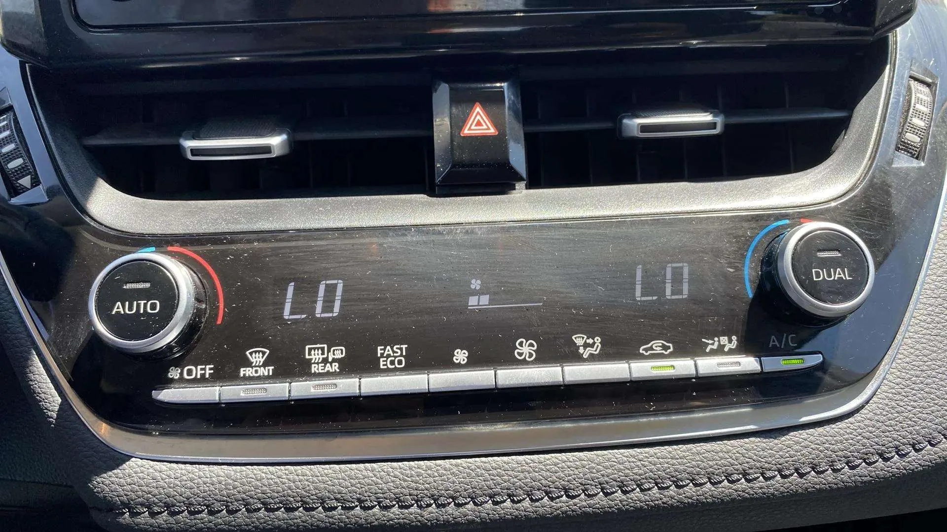 Toyota Corolla 1.6 - foto 20