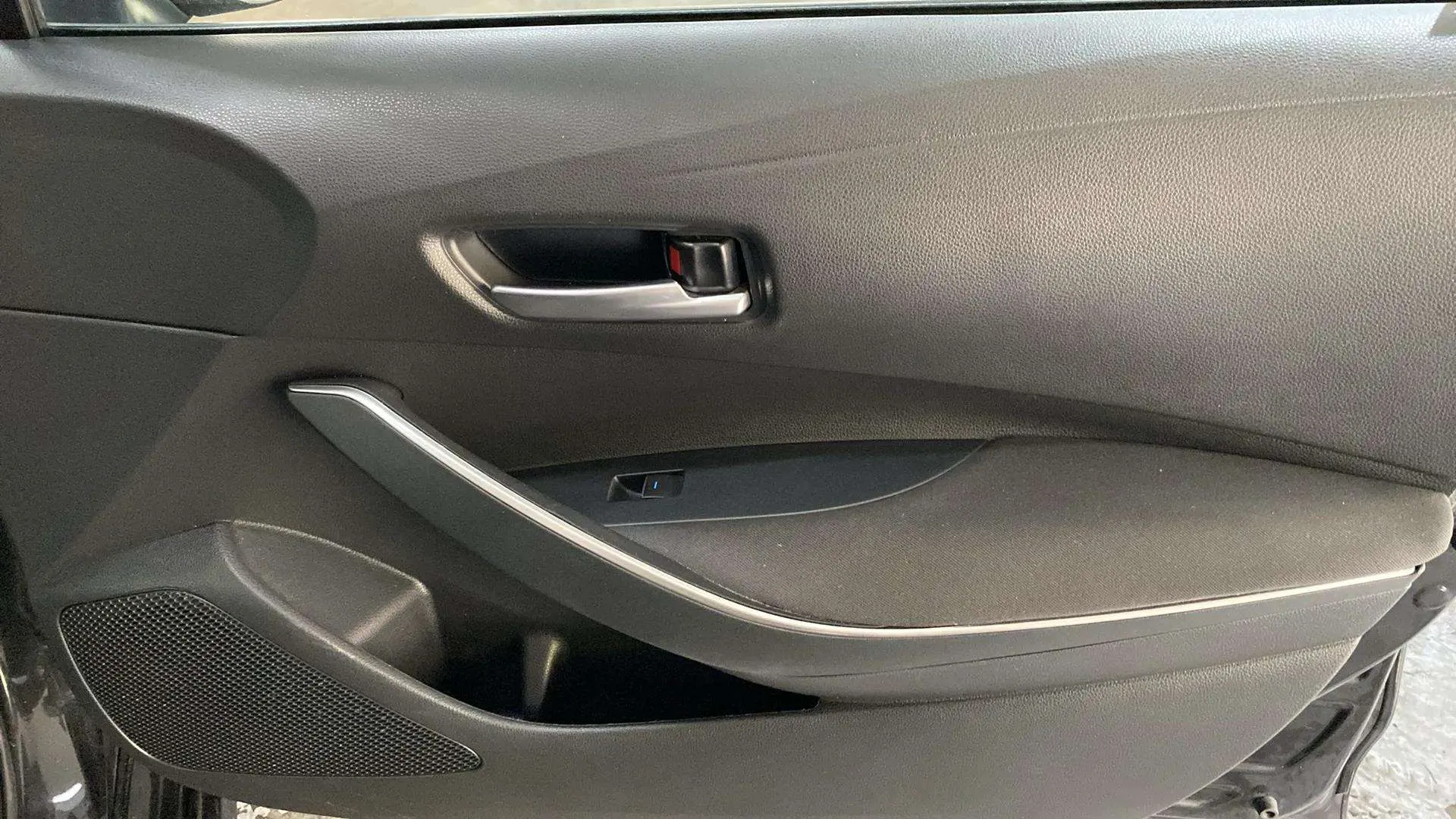 Toyota Corolla 1.6 Active - foto 19