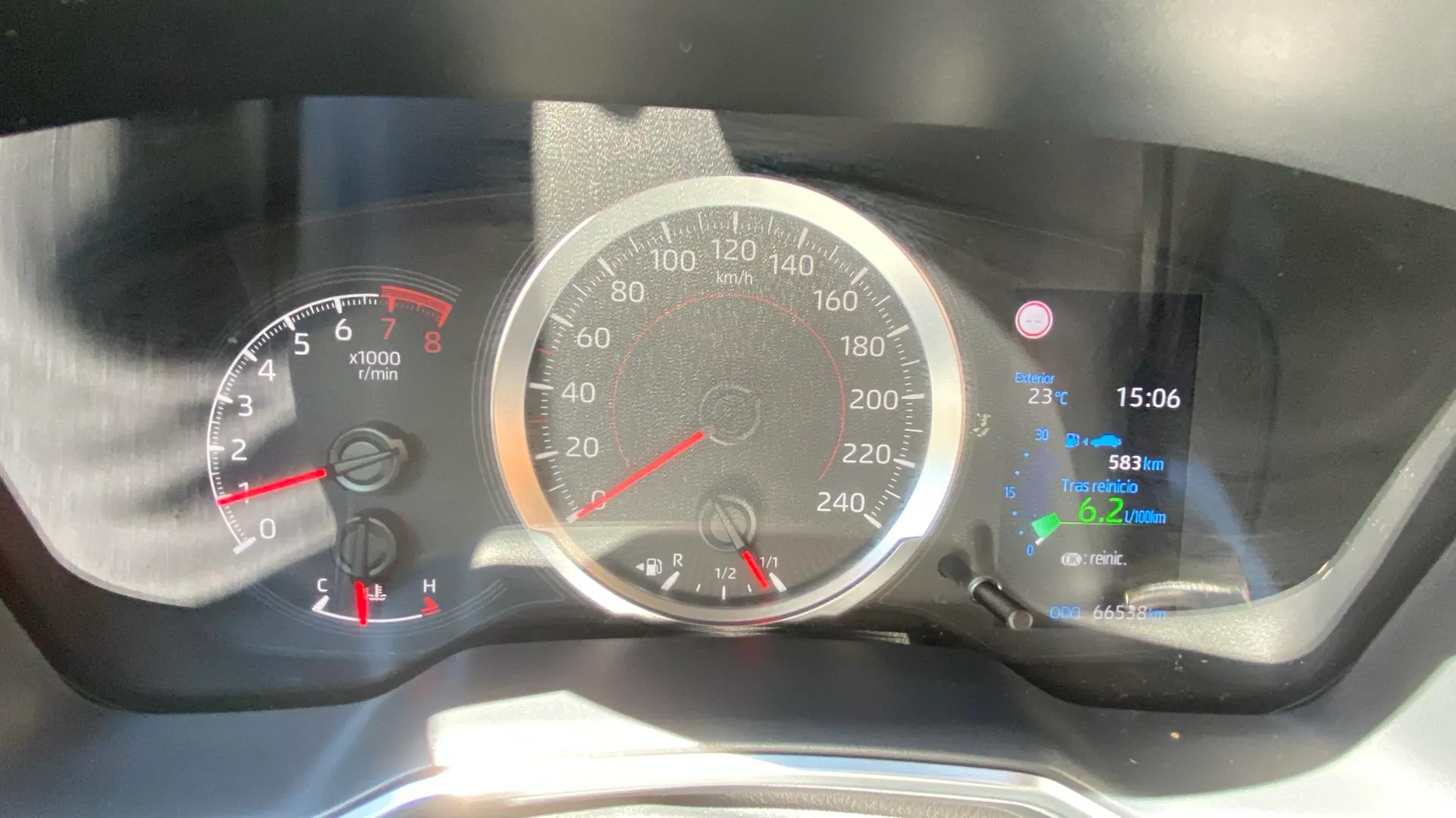 Toyota Corolla Active 125 1.6 - foto 11