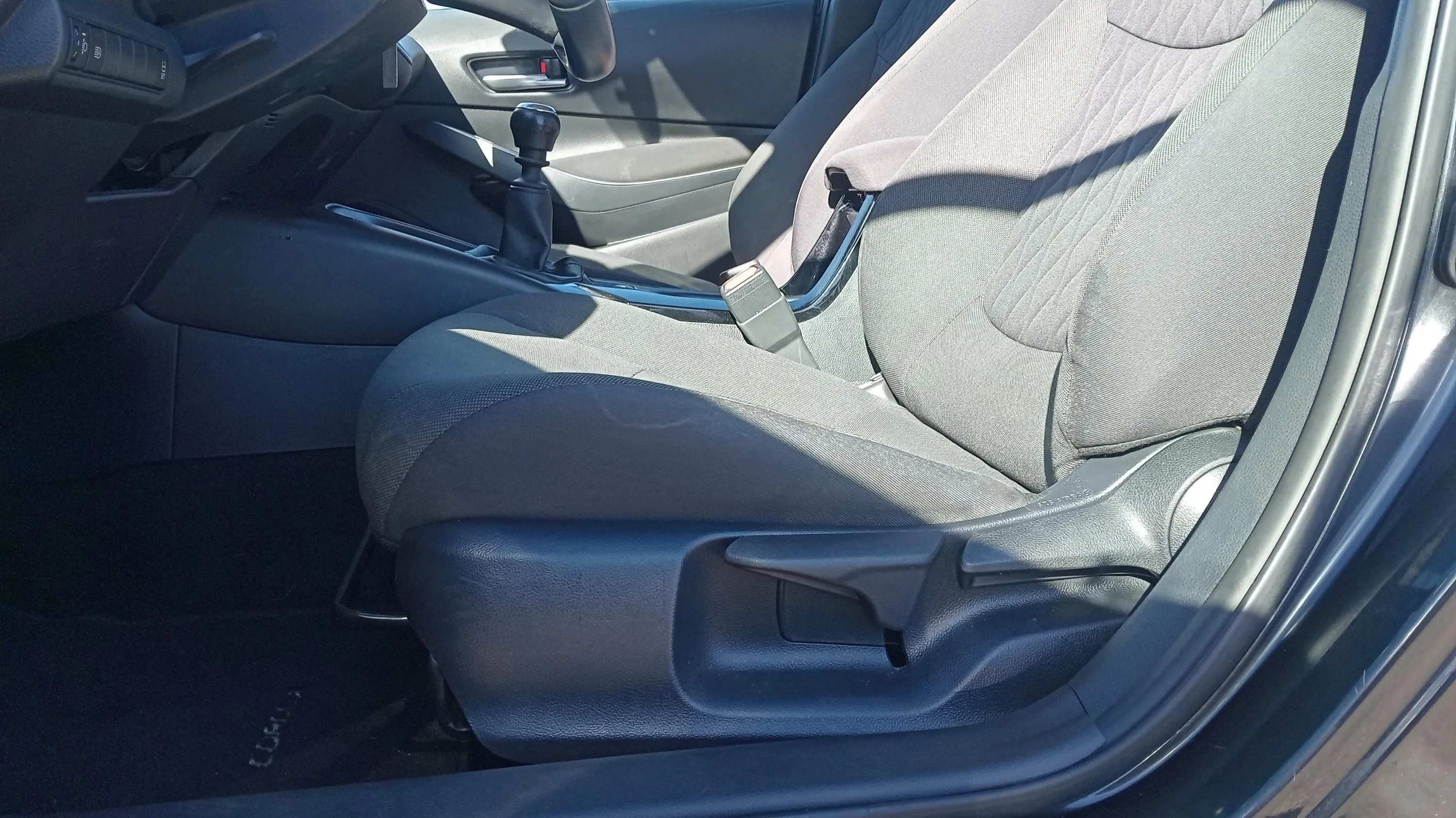 Toyota Corolla 1.5 CC - foto 22