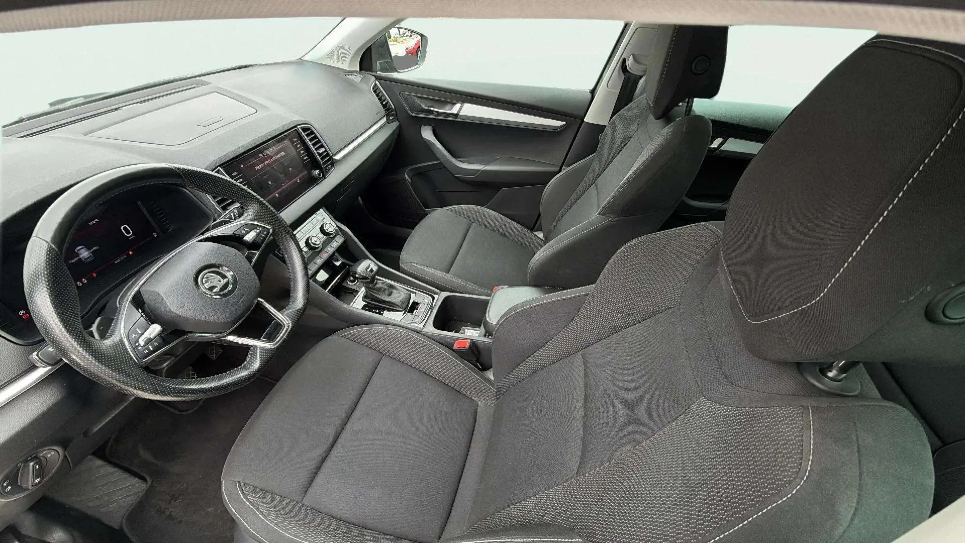 Škoda Karoq 1.5 TSI DSG ACT Selection - foto 9