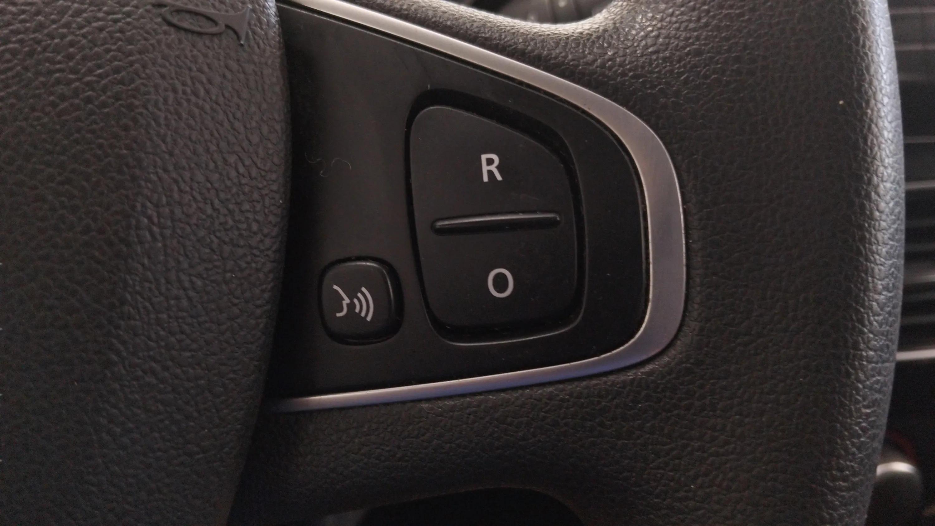 Renault Clio Business TCe -18 - foto 16