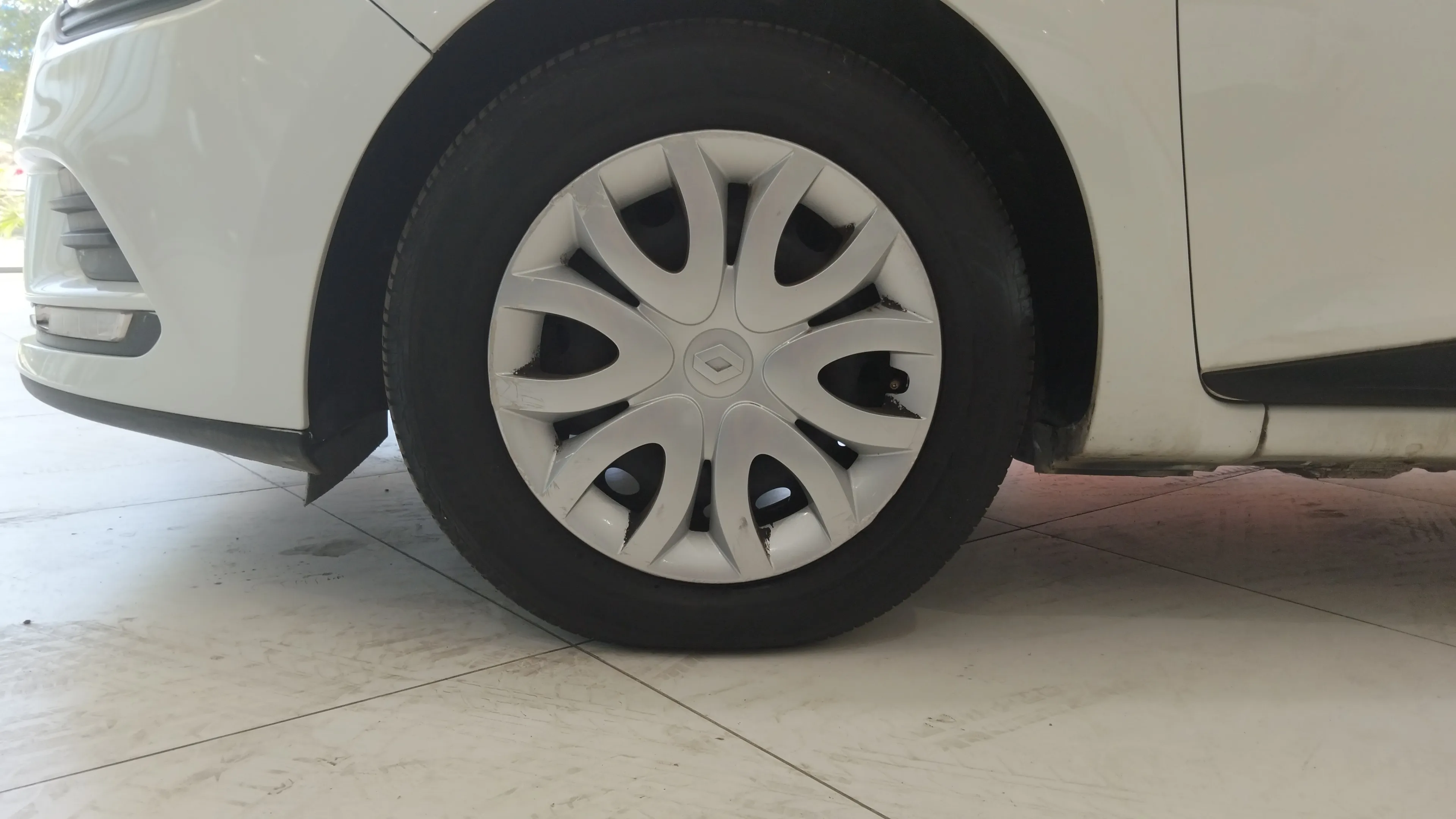 Renault Clio Business TCe -18 - foto 6