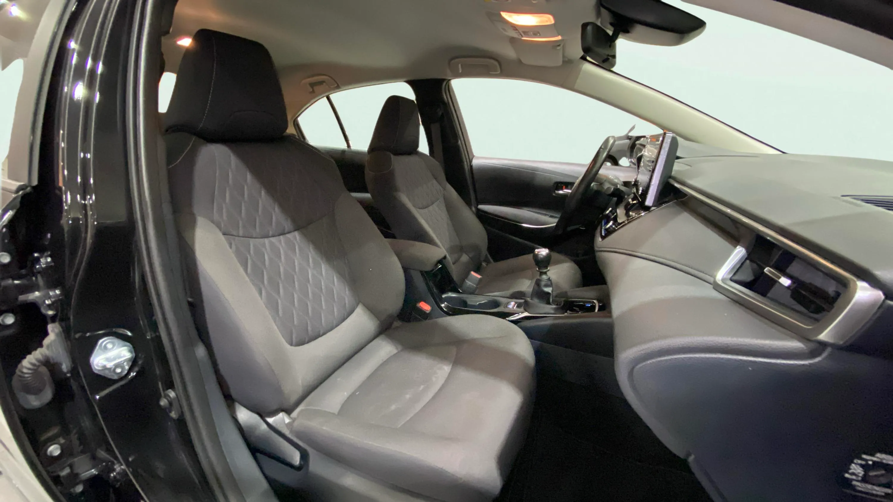 Toyota Corolla 1.5 CC - foto 11