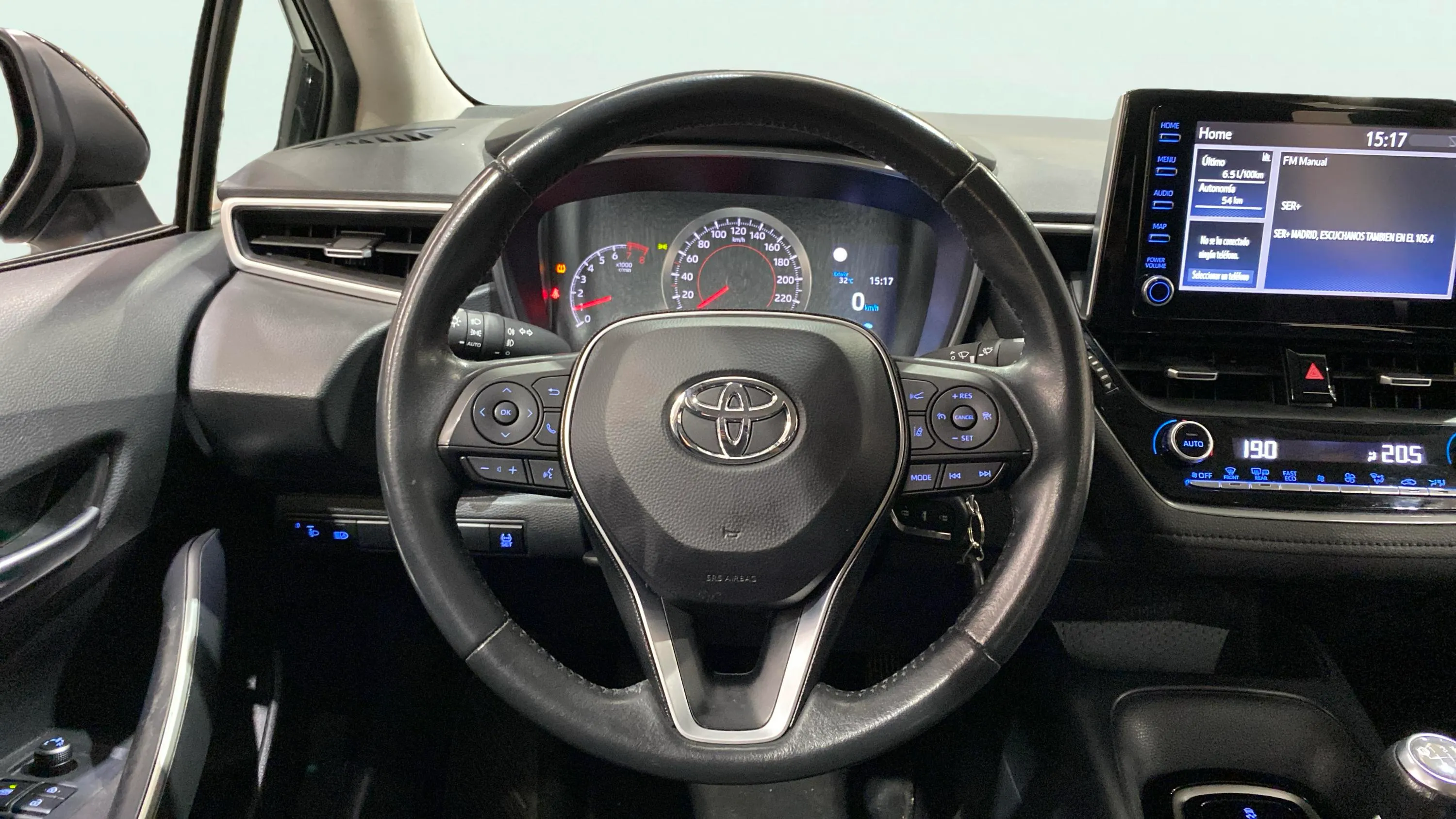 Toyota Corolla 1.5 CC - foto 17